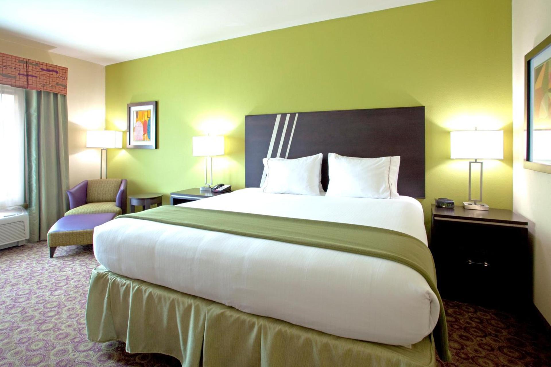 Holiday Inn Express Hotel & Suites Clemson - University Area by IHG photo 35