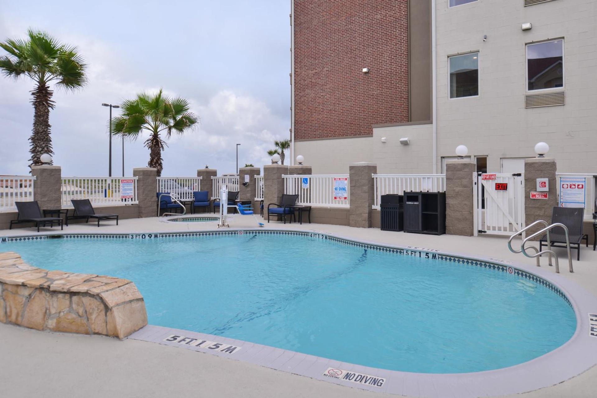 Holiday Inn Express & Suites Corpus Christi-N Padre Island by IHG photo 25