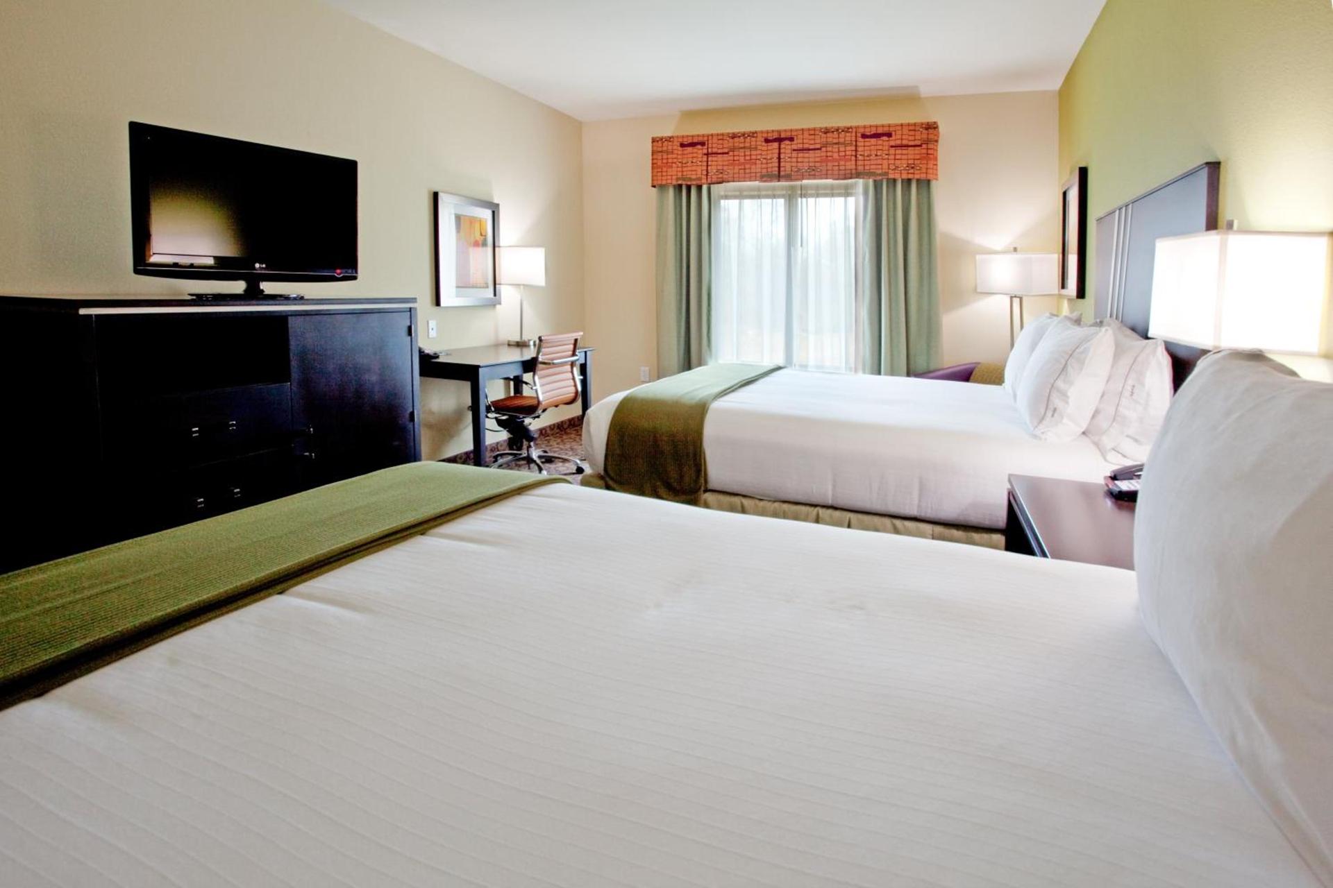 Holiday Inn Express Hotel & Suites Clemson - University Area by IHG photo 9