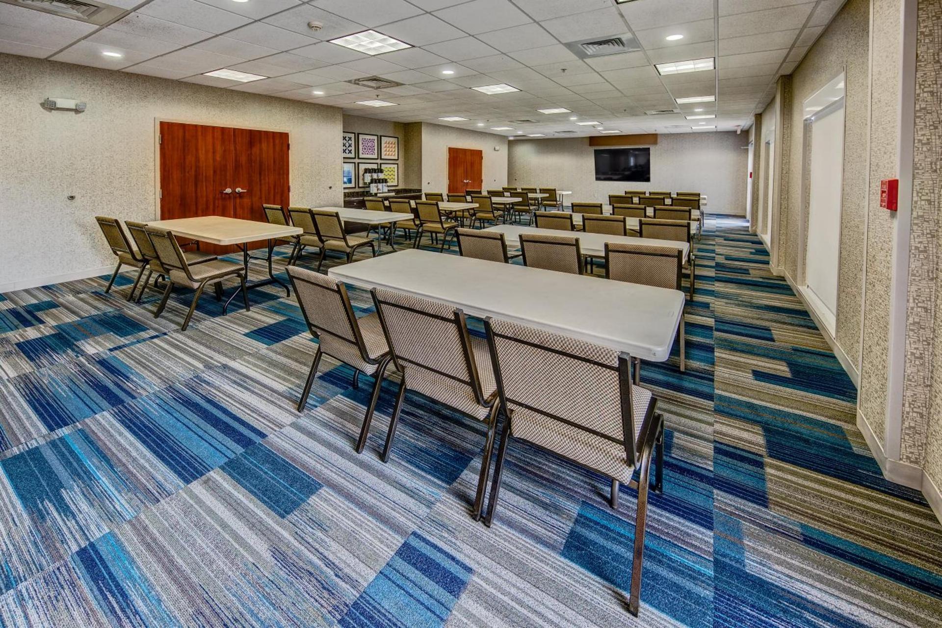 Holiday Inn Express & Suites Cookeville by IHG photo 19