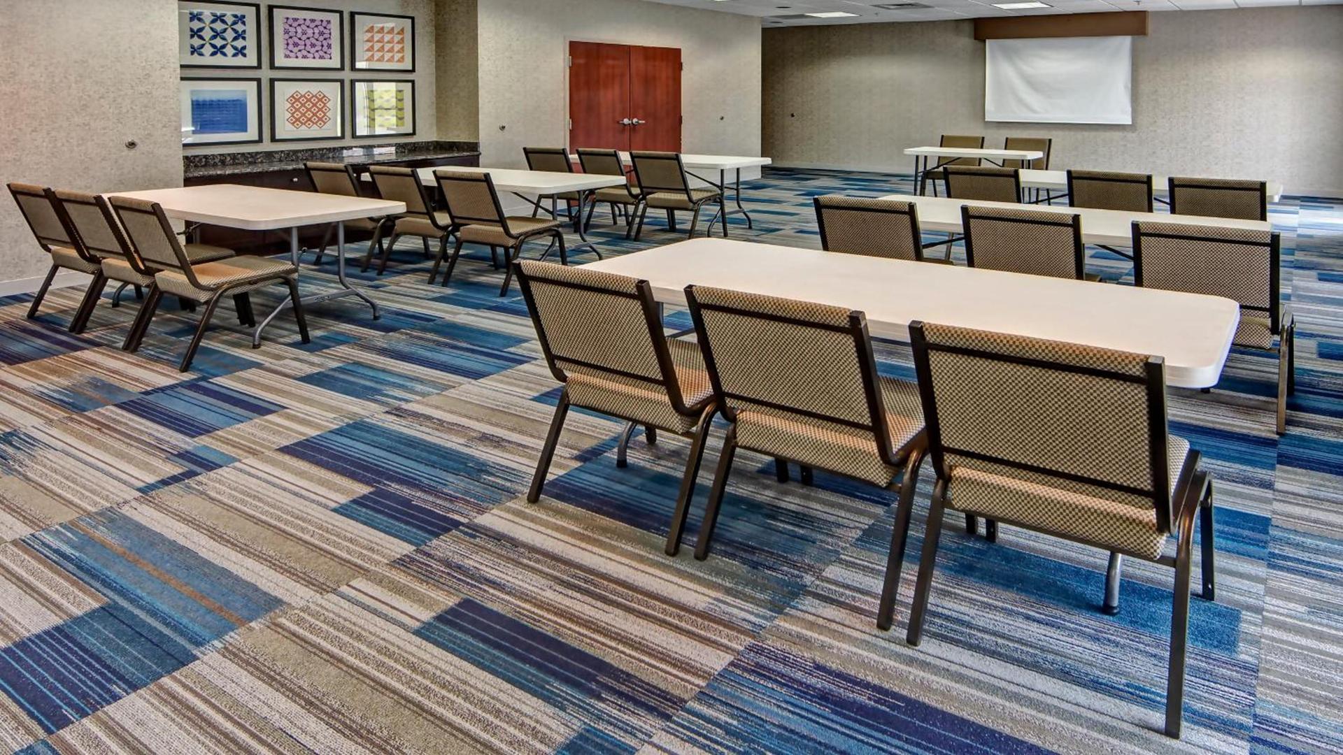 Holiday Inn Express & Suites Cookeville by IHG photo 25
