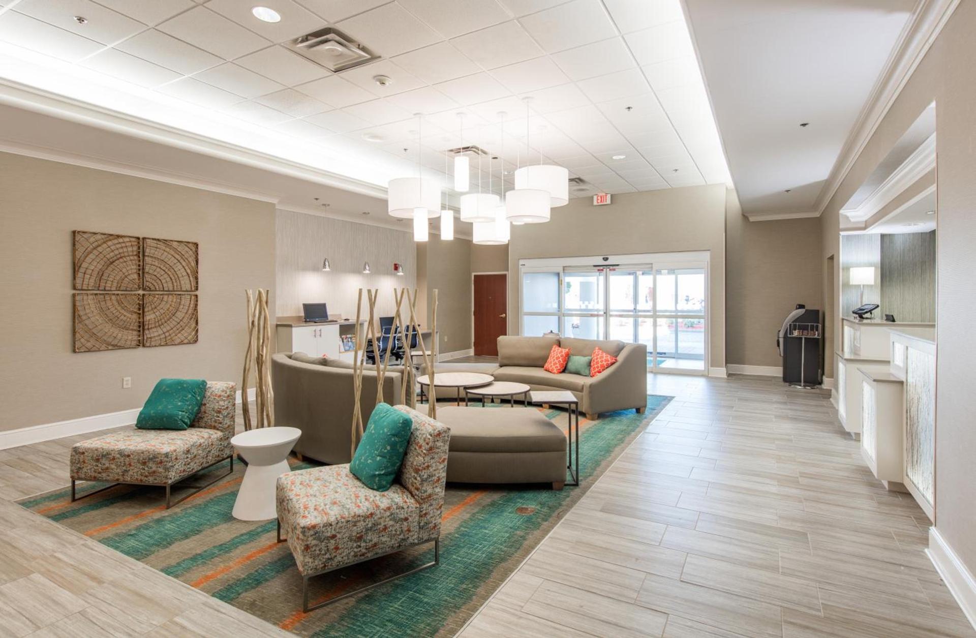 Holiday Inn & Suites Lake City by IHG photo 4