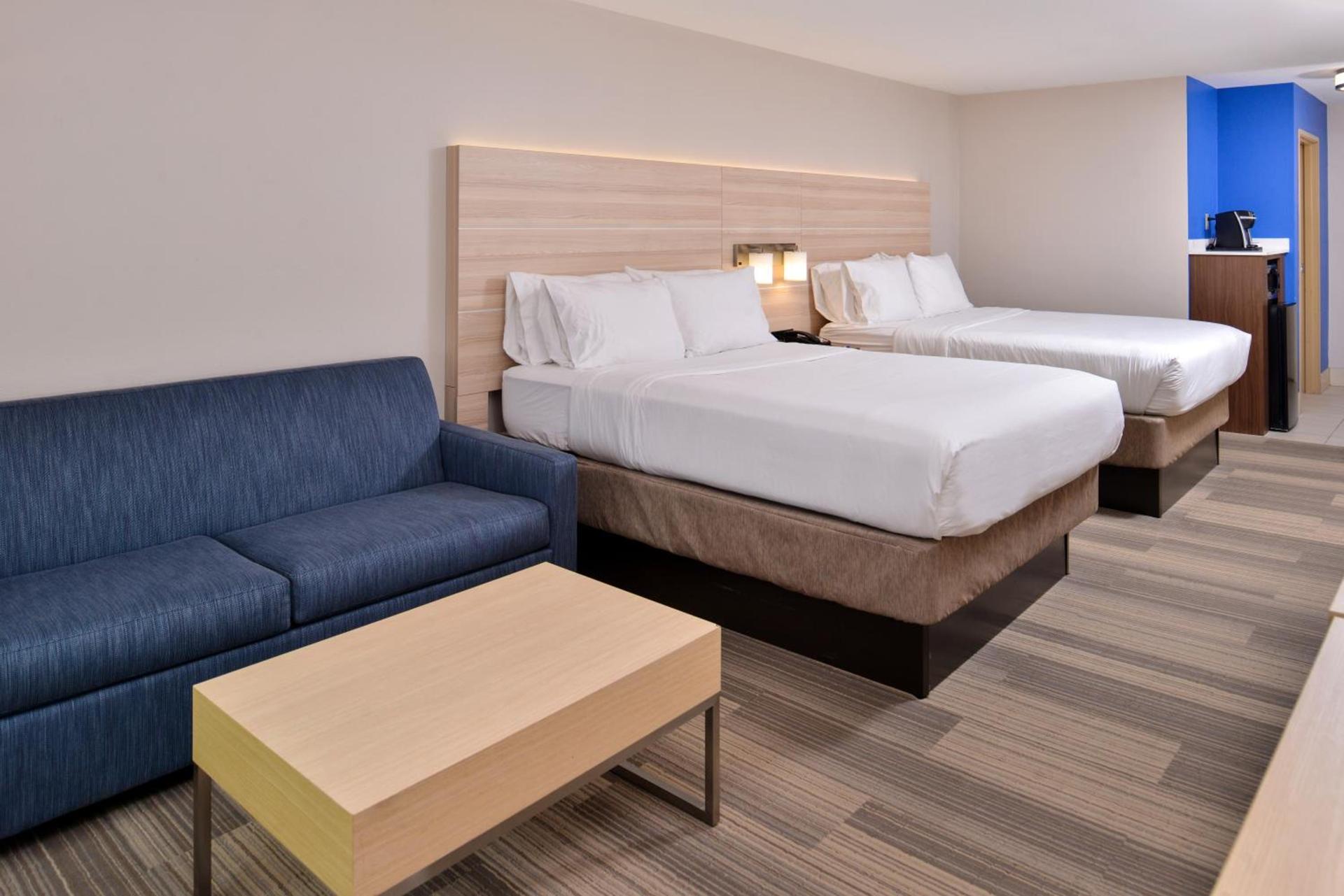 Holiday Inn Express Hotel & Suites Cincinnati - Mason by IHG photo 8