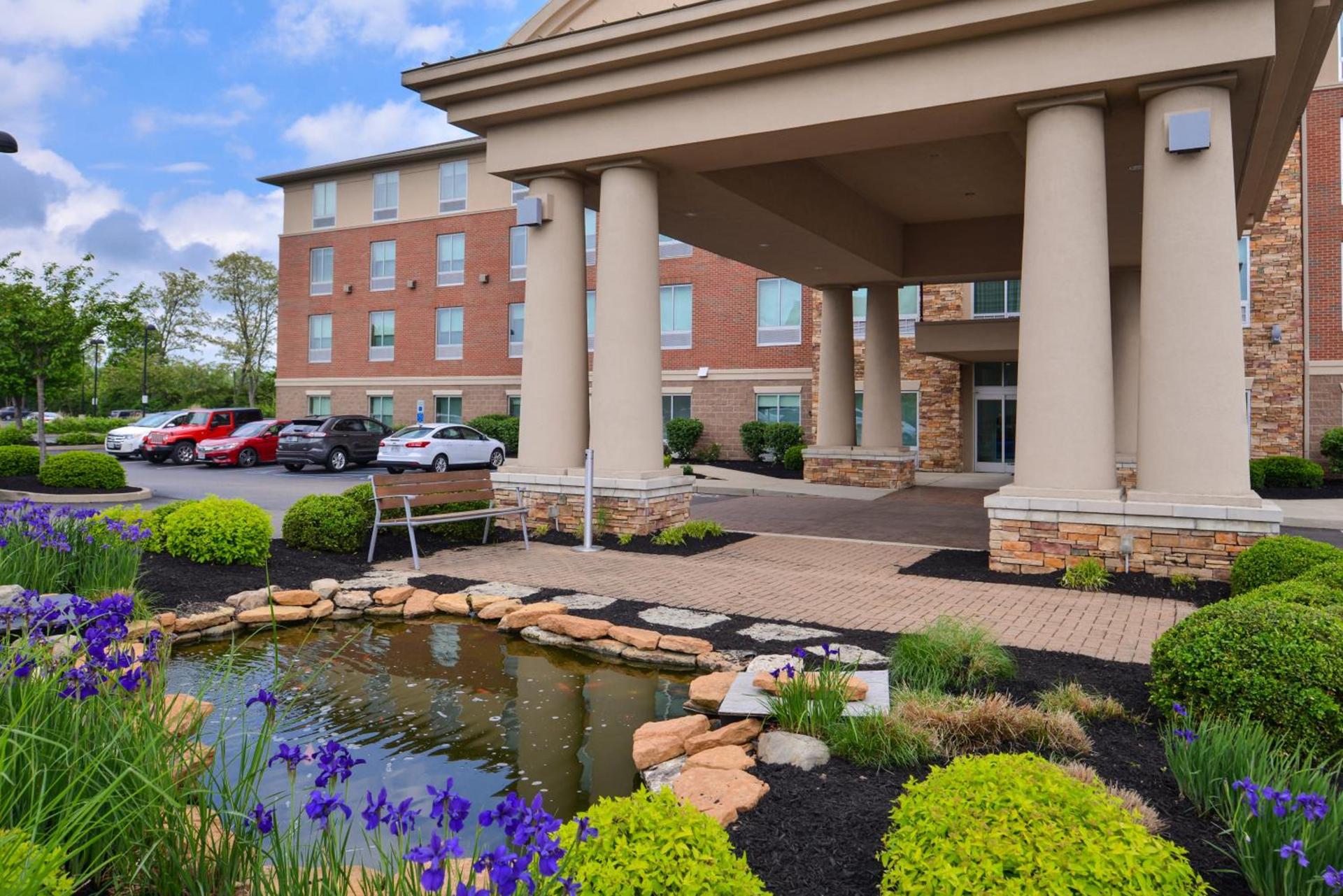 Holiday Inn Express Hotel & Suites Cincinnati - Mason by IHG photo 16
