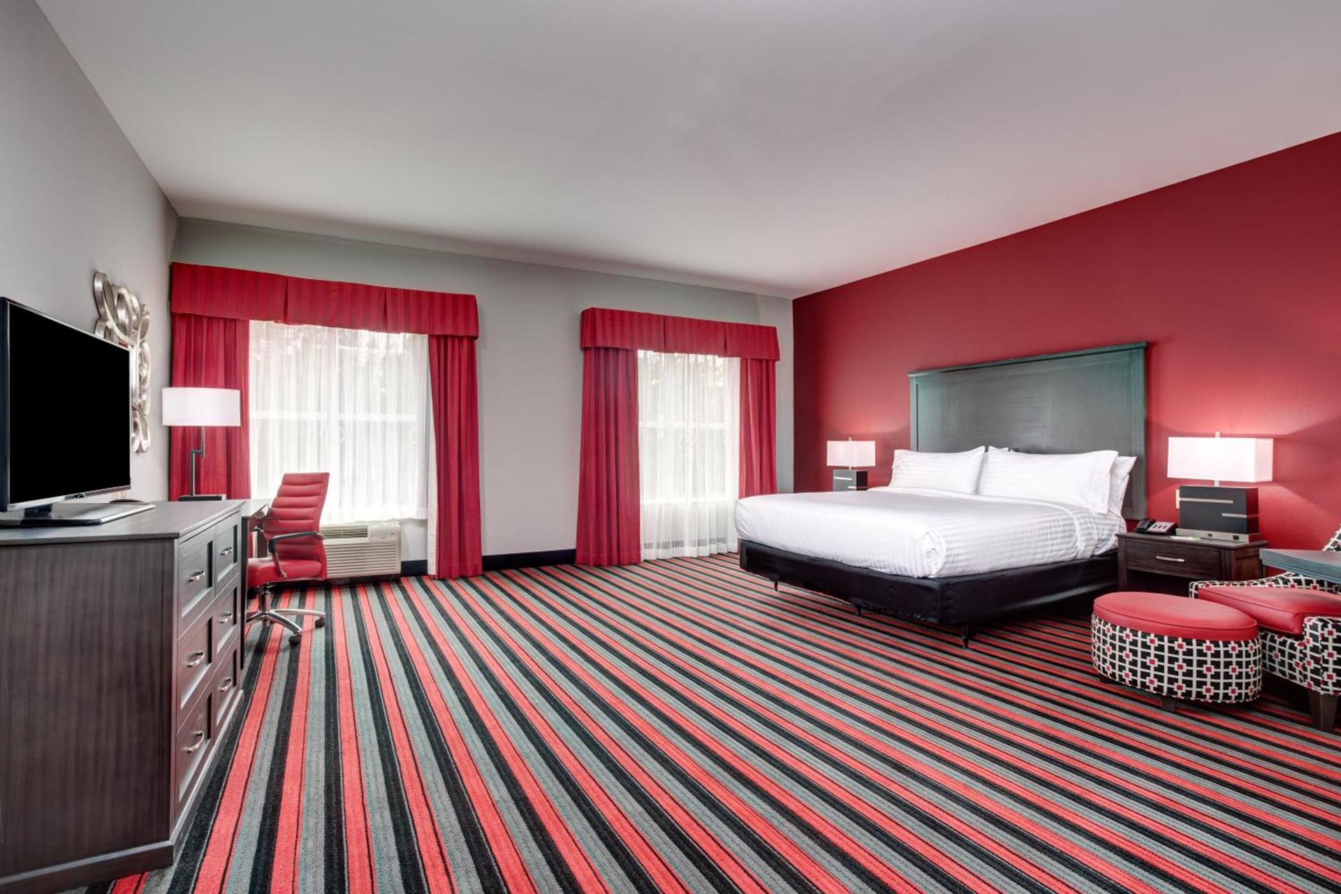 Holiday Inn & Suites Lafayette North by IHG photo 52