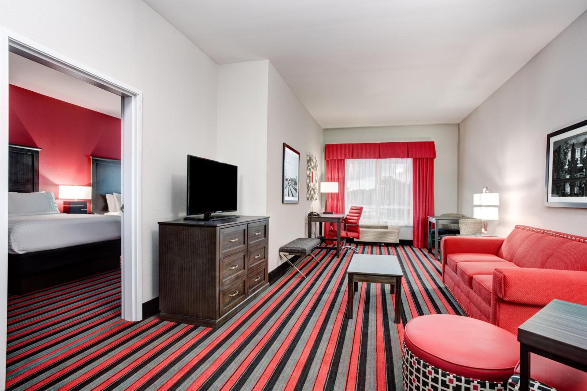 Holiday Inn & Suites Lafayette North by IHG photo 36