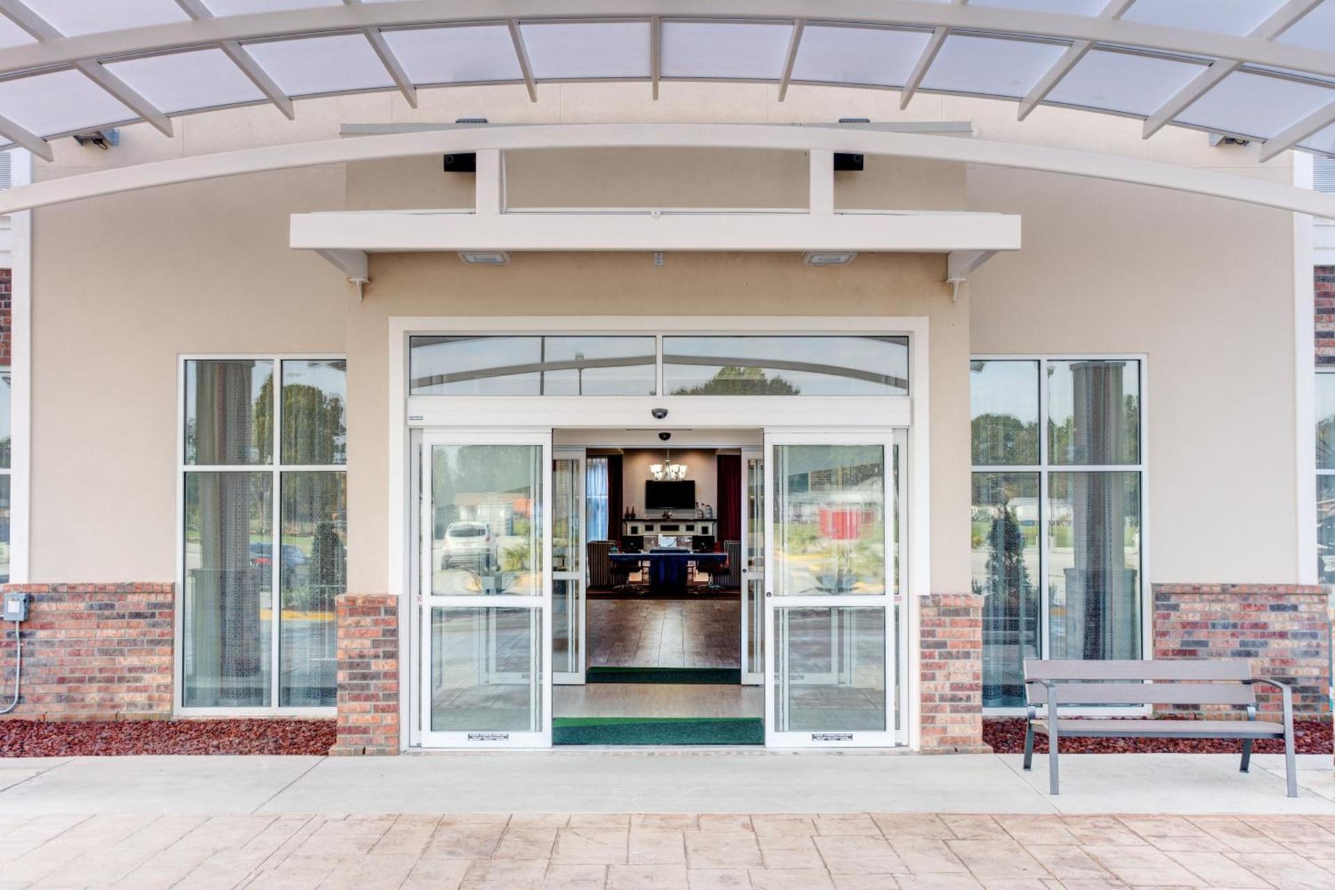 Holiday Inn & Suites Lafayette North by IHG photo 27