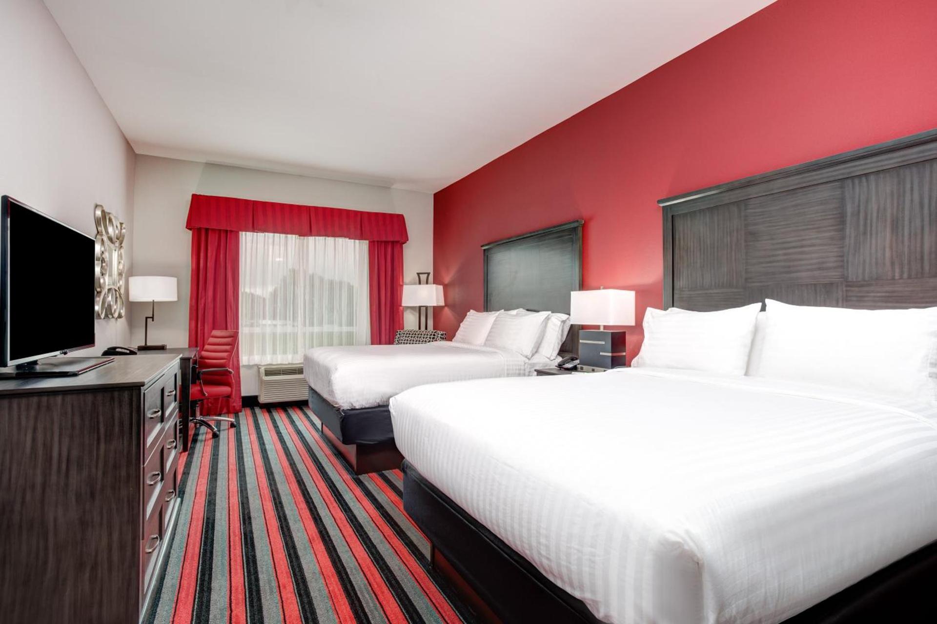 Holiday Inn & Suites Lafayette North by IHG photo 34