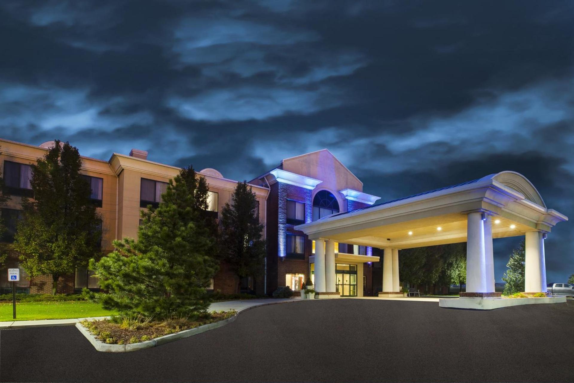 Holiday Inn Express Hotel & Suites Bryan-Montpelier by IHG photo 76