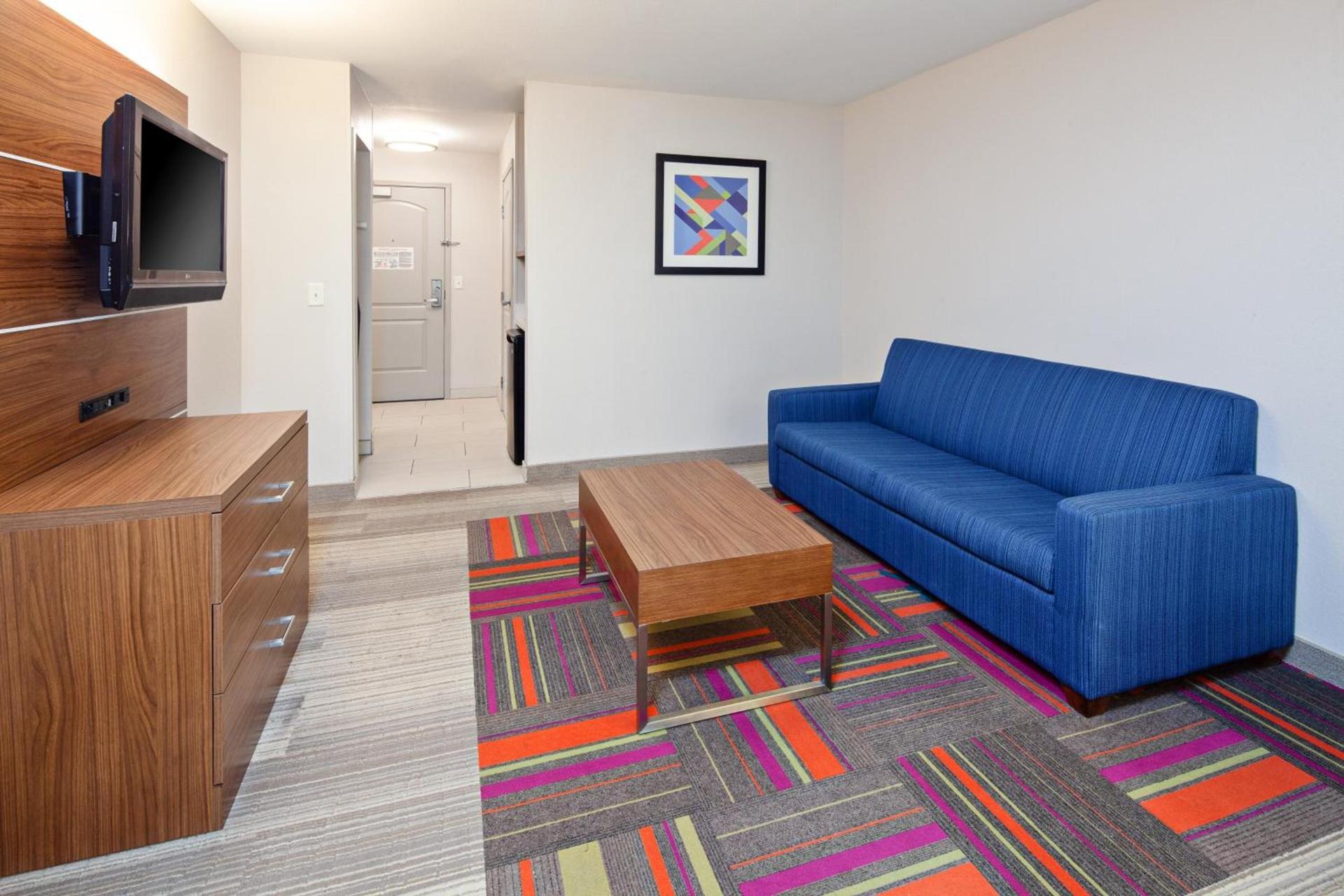 Holiday Inn Express & Suites Clovis Fresno Area by IHG photo 30
