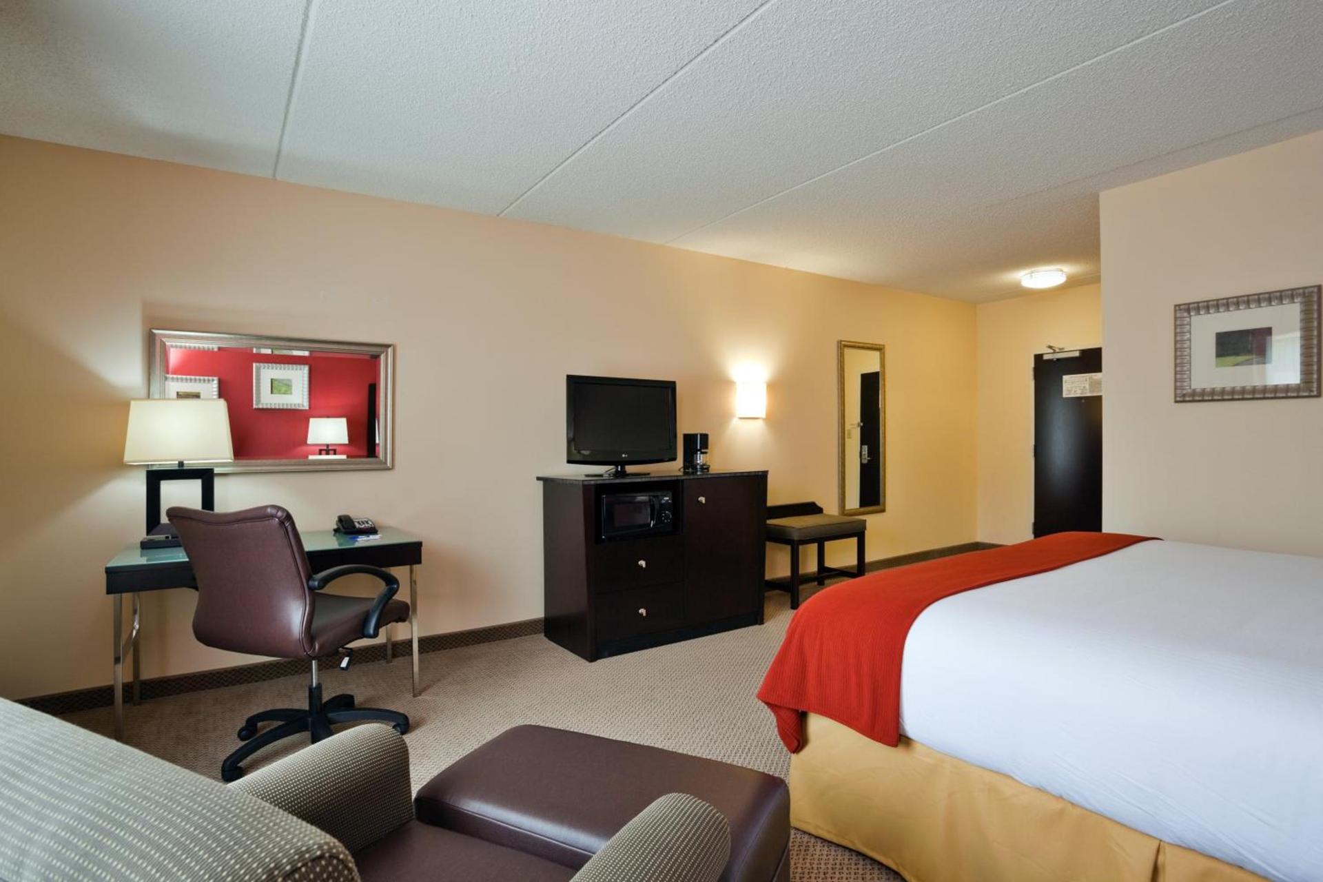 Holiday Inn Express Hotel & Suites Kodak East-Sevierville by IHG photo 25