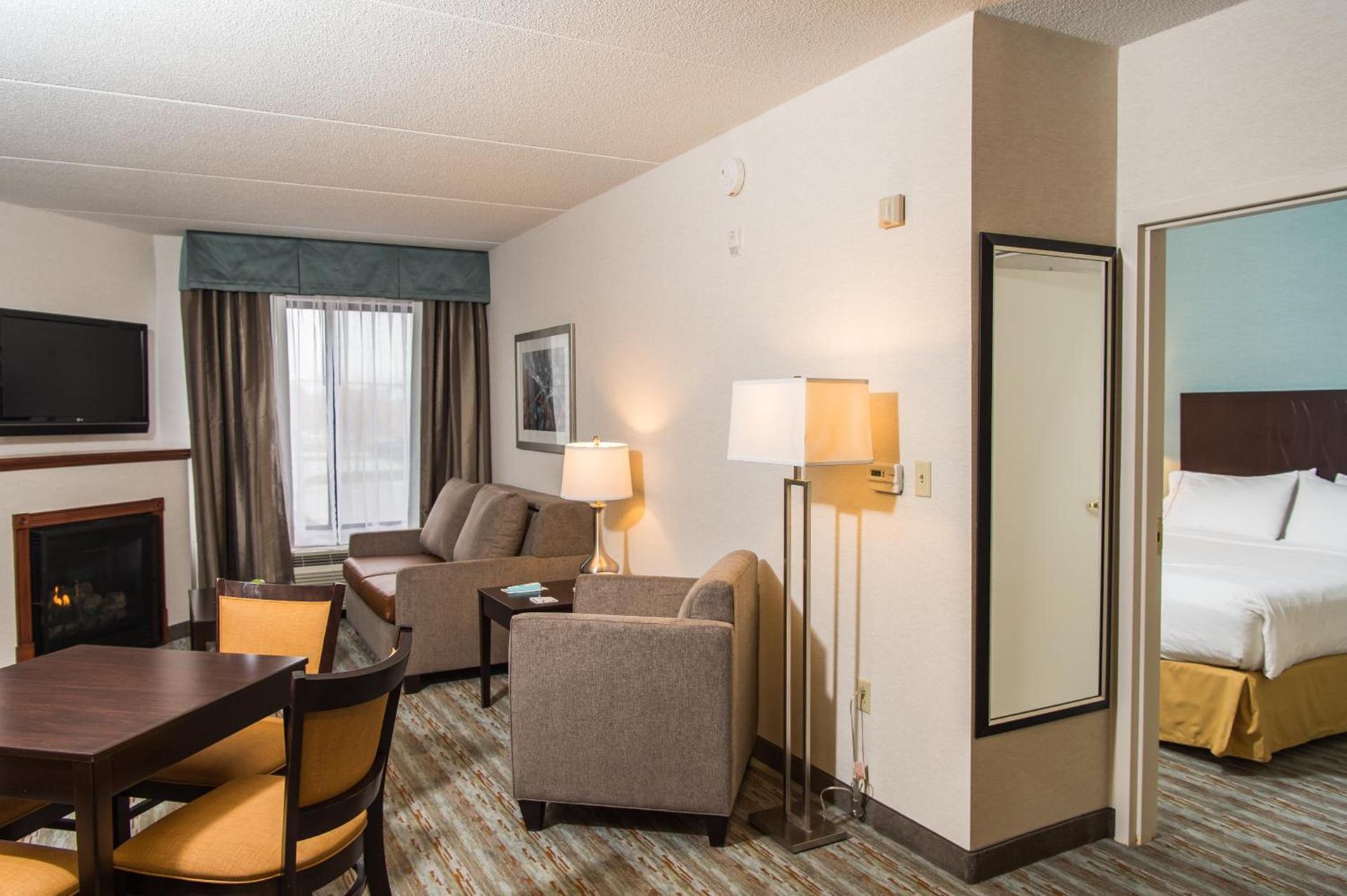 Wyndham Garden Erie photo 5