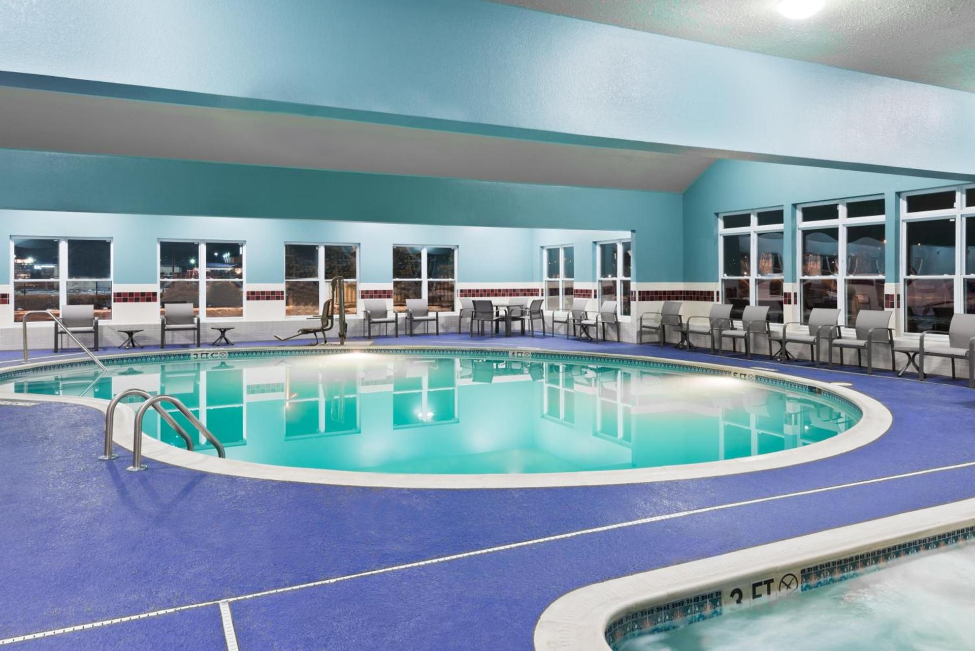 Holiday Inn Express & Suites - Columbus Airport East by IHG photo 9