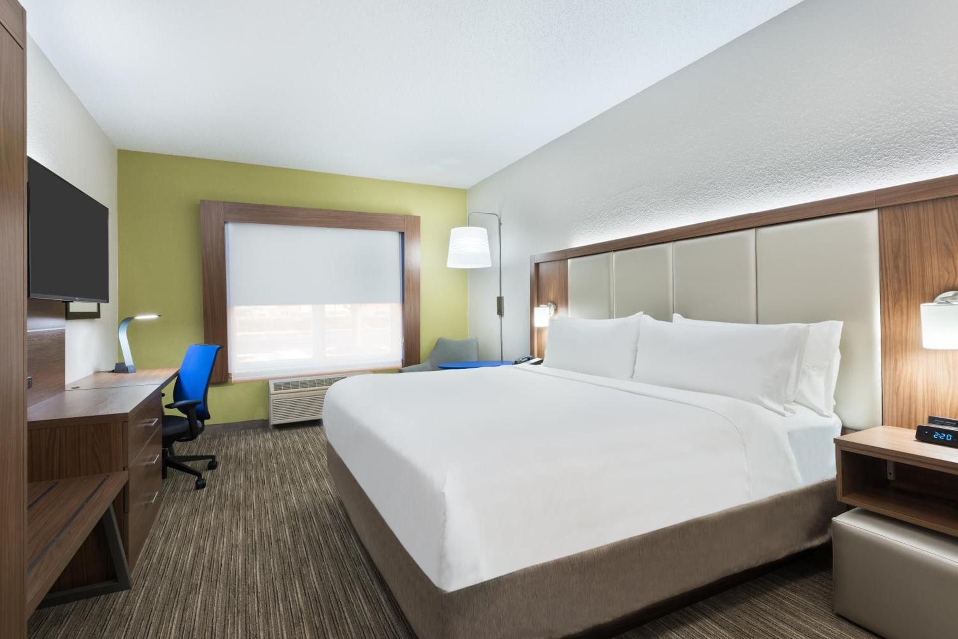 Holiday Inn Express & Suites - Columbus Airport East by IHG photo 19