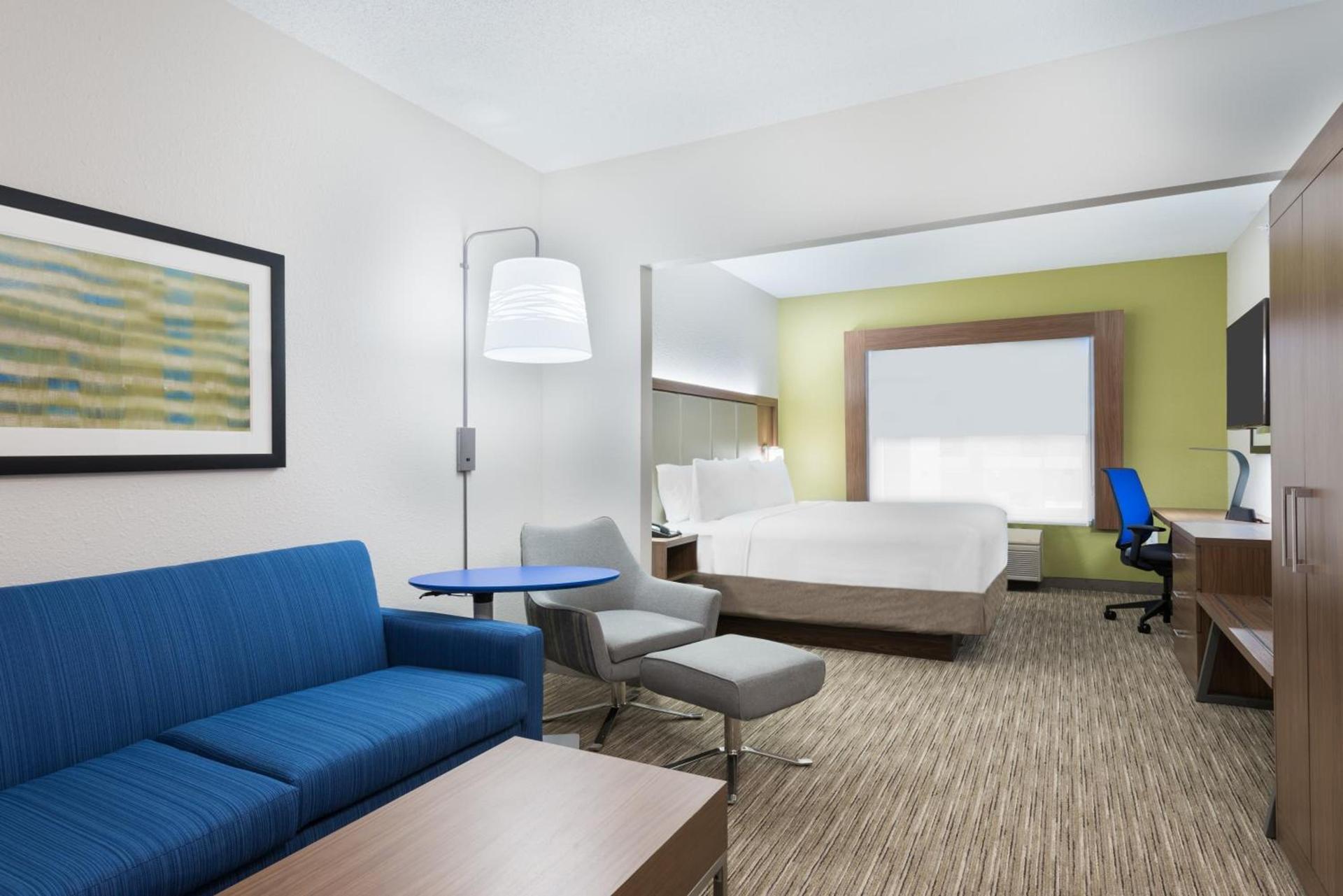 Holiday Inn Express & Suites - Columbus Airport East by IHG photo 53