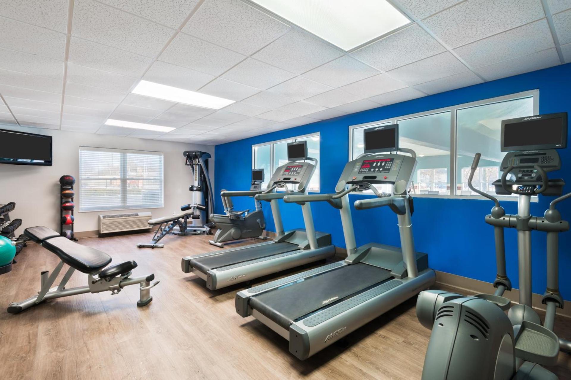 Holiday Inn Express & Suites - Columbus Airport East by IHG photo 11
