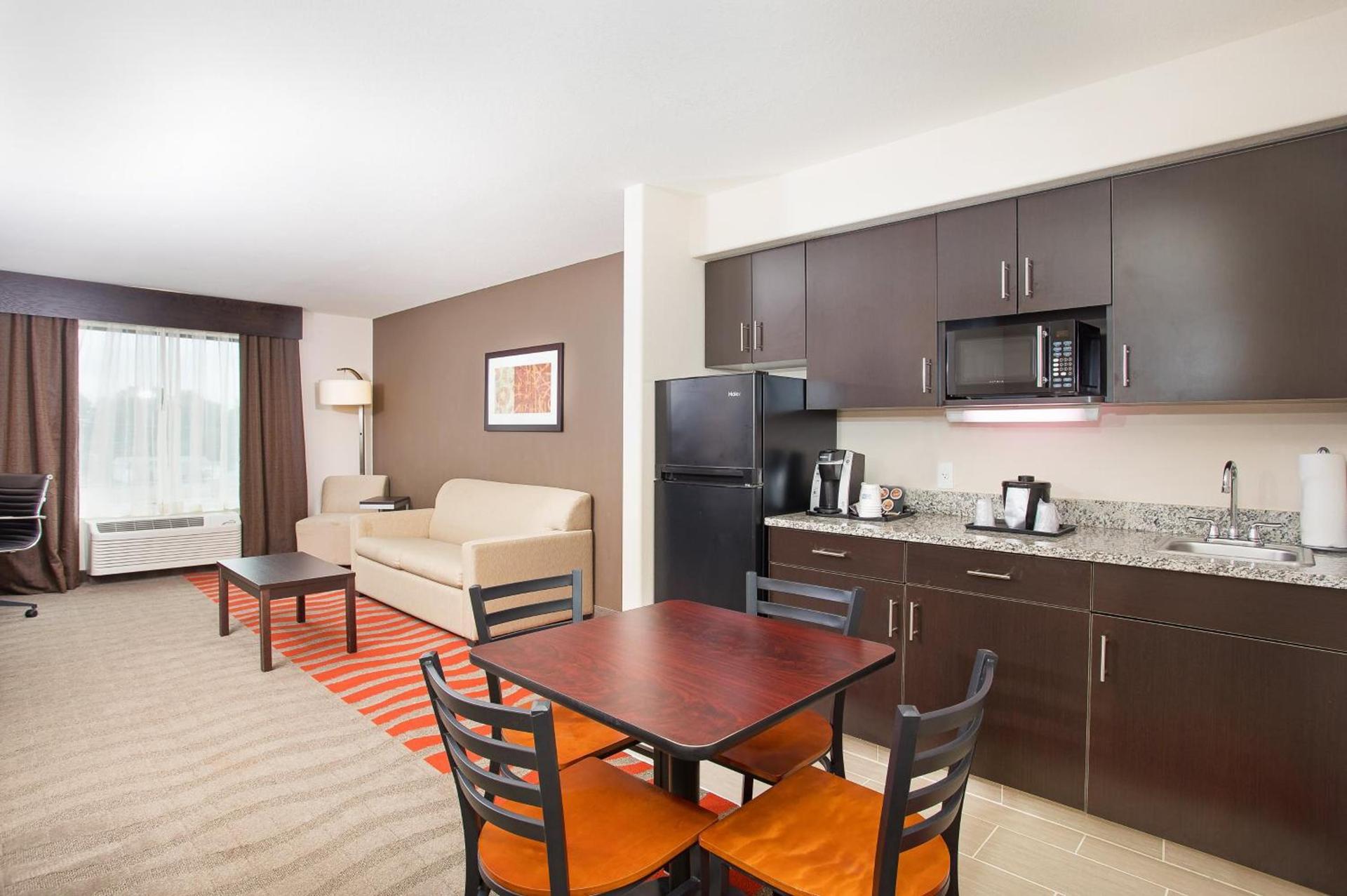 Holiday Inn Express Hotel & Suites Glasgow by IHG photo 33