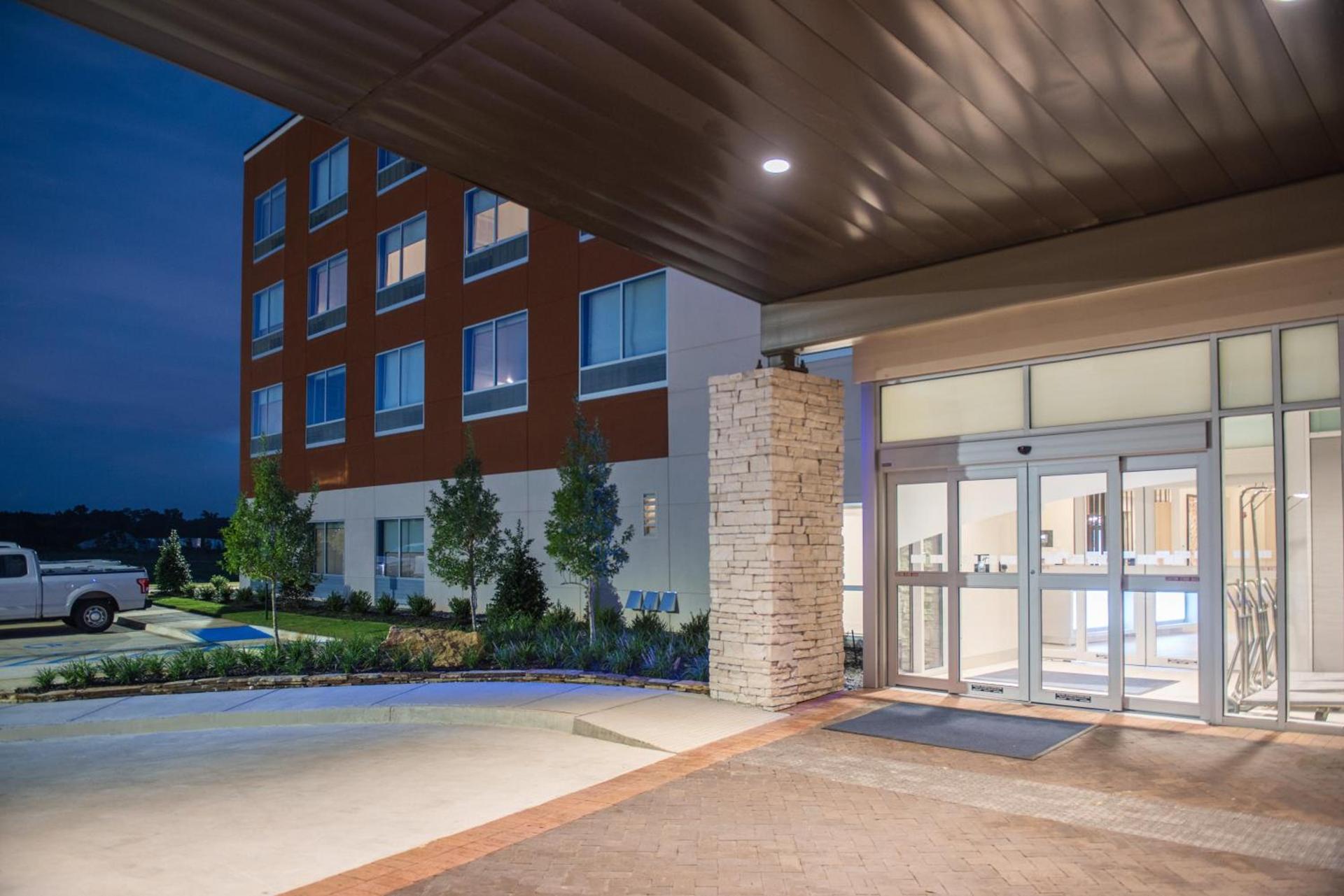 Holiday Inn Express & Suites Ruston by IHG photo 6