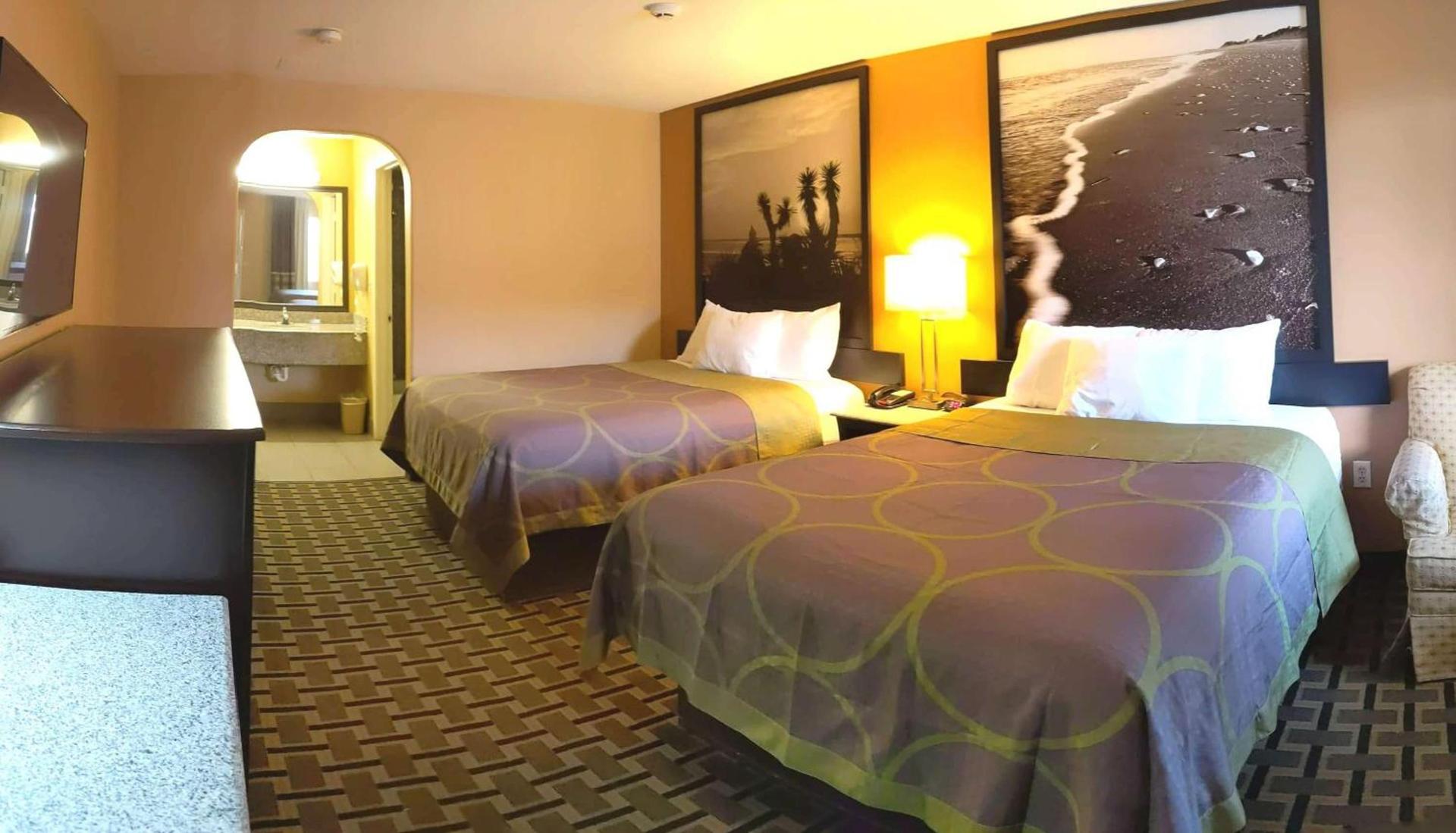 Super 8 by Wyndham Houston/Willowbrook Hwy 249 photo 45