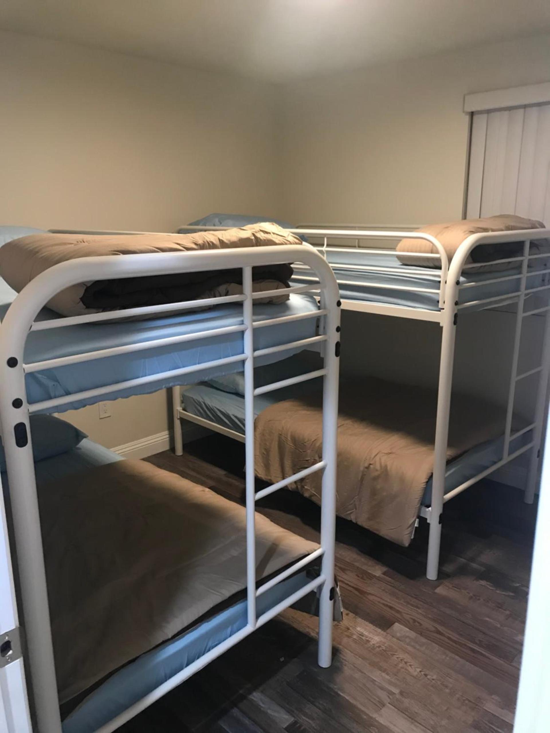 A1 LA City Hostel photo 8