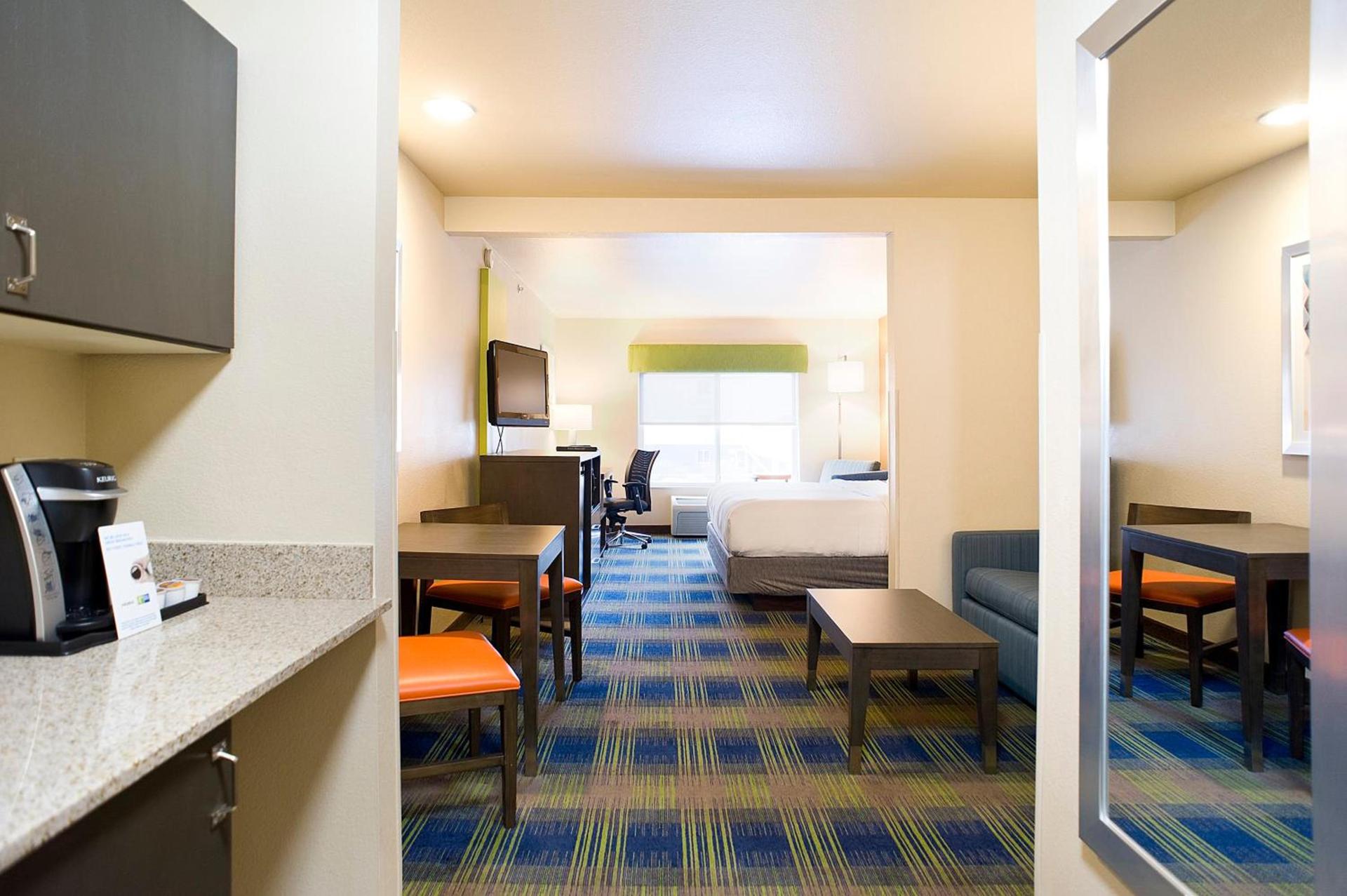 Garner Hotel Brookings by IHG photo 30