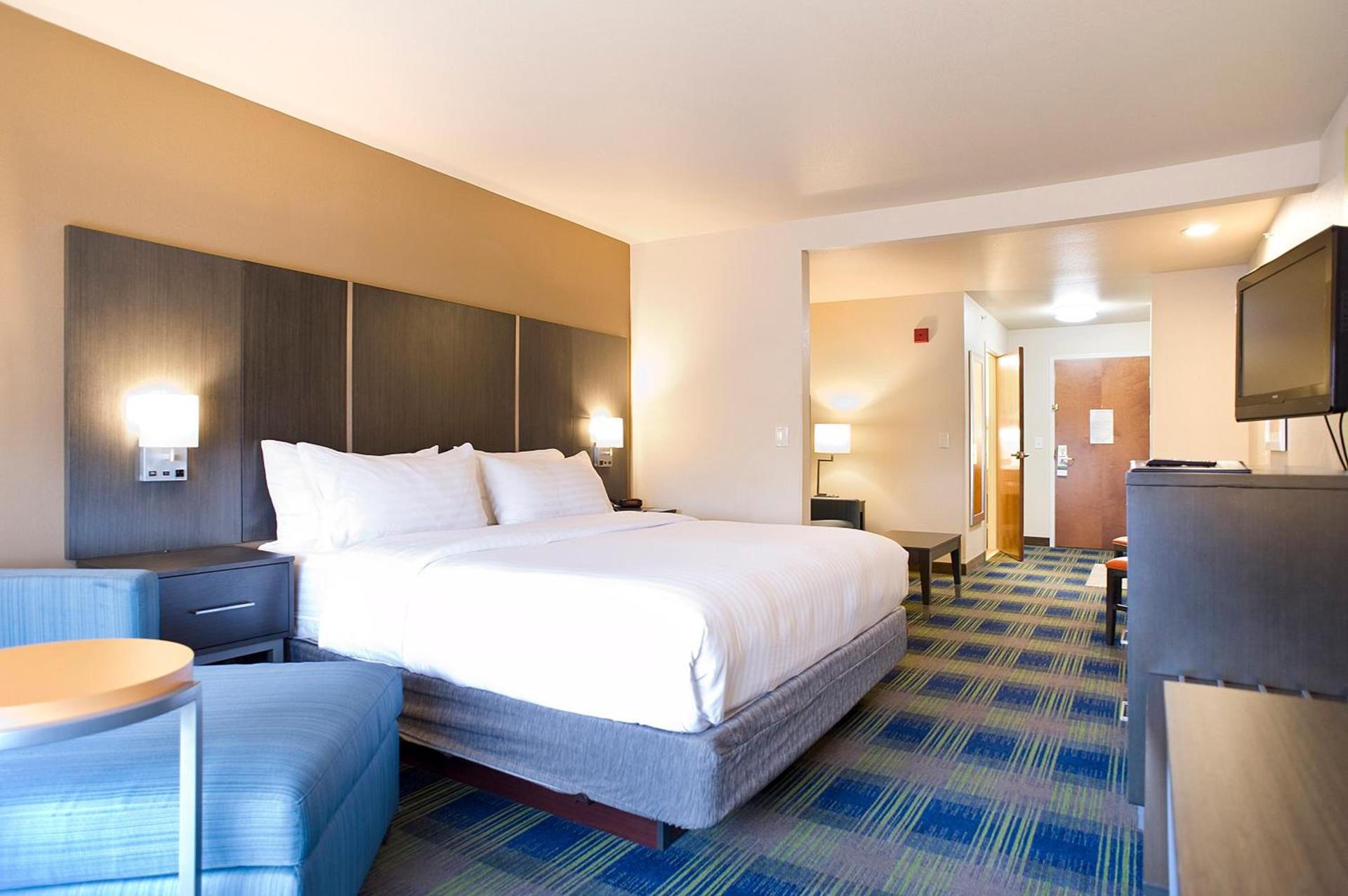 Garner Hotel Brookings by IHG photo 36