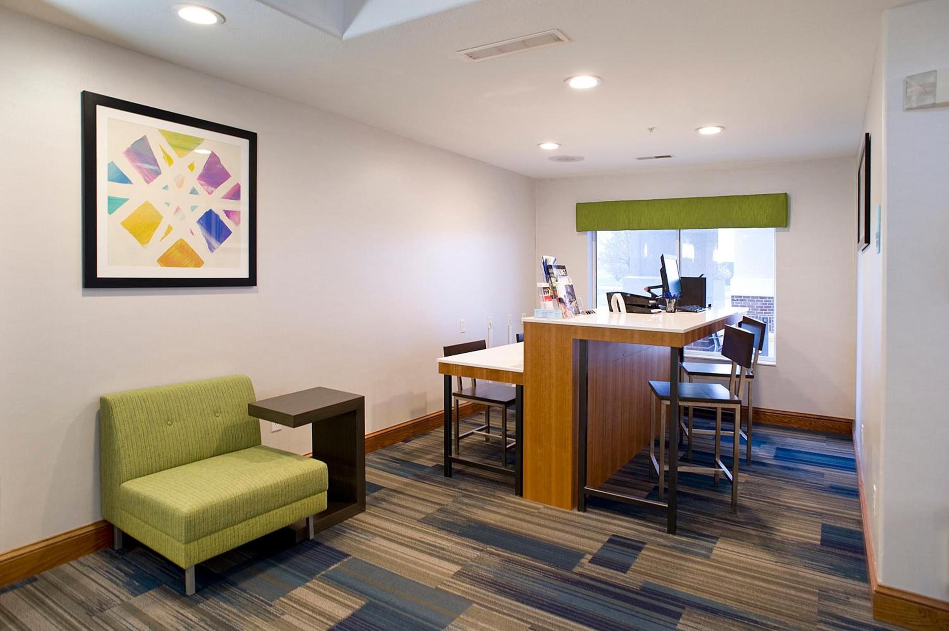Garner Hotel Brookings by IHG photo 15