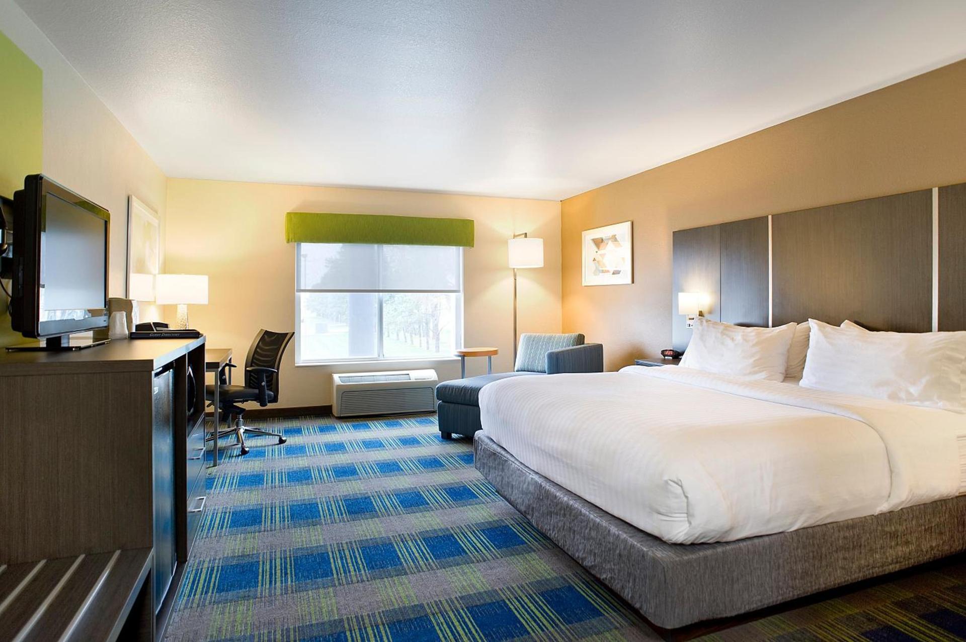 Garner Hotel Brookings by IHG photo 39