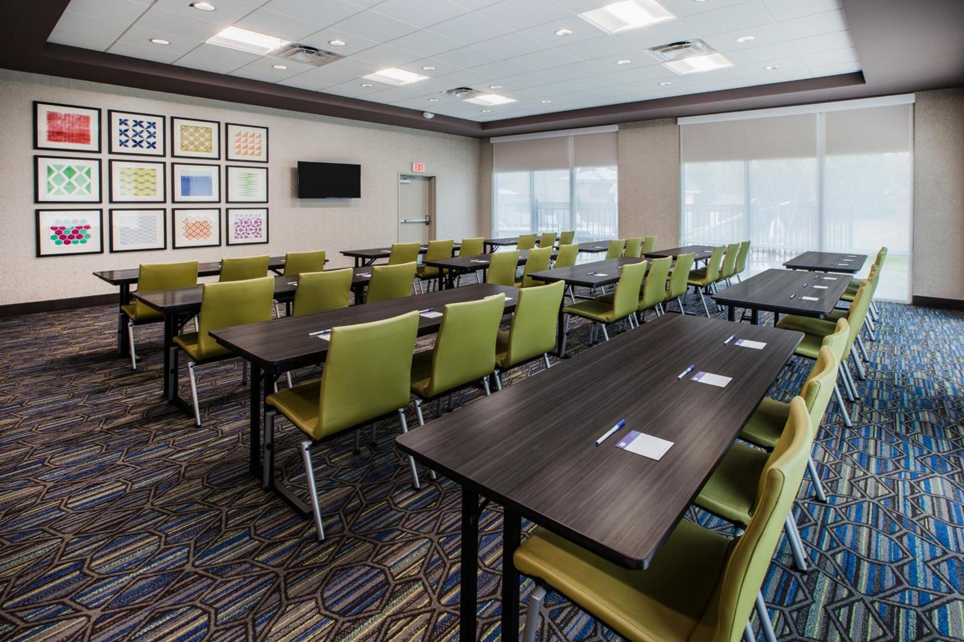 Holiday Inn Express Hotel & Suites Canton by IHG photo 5