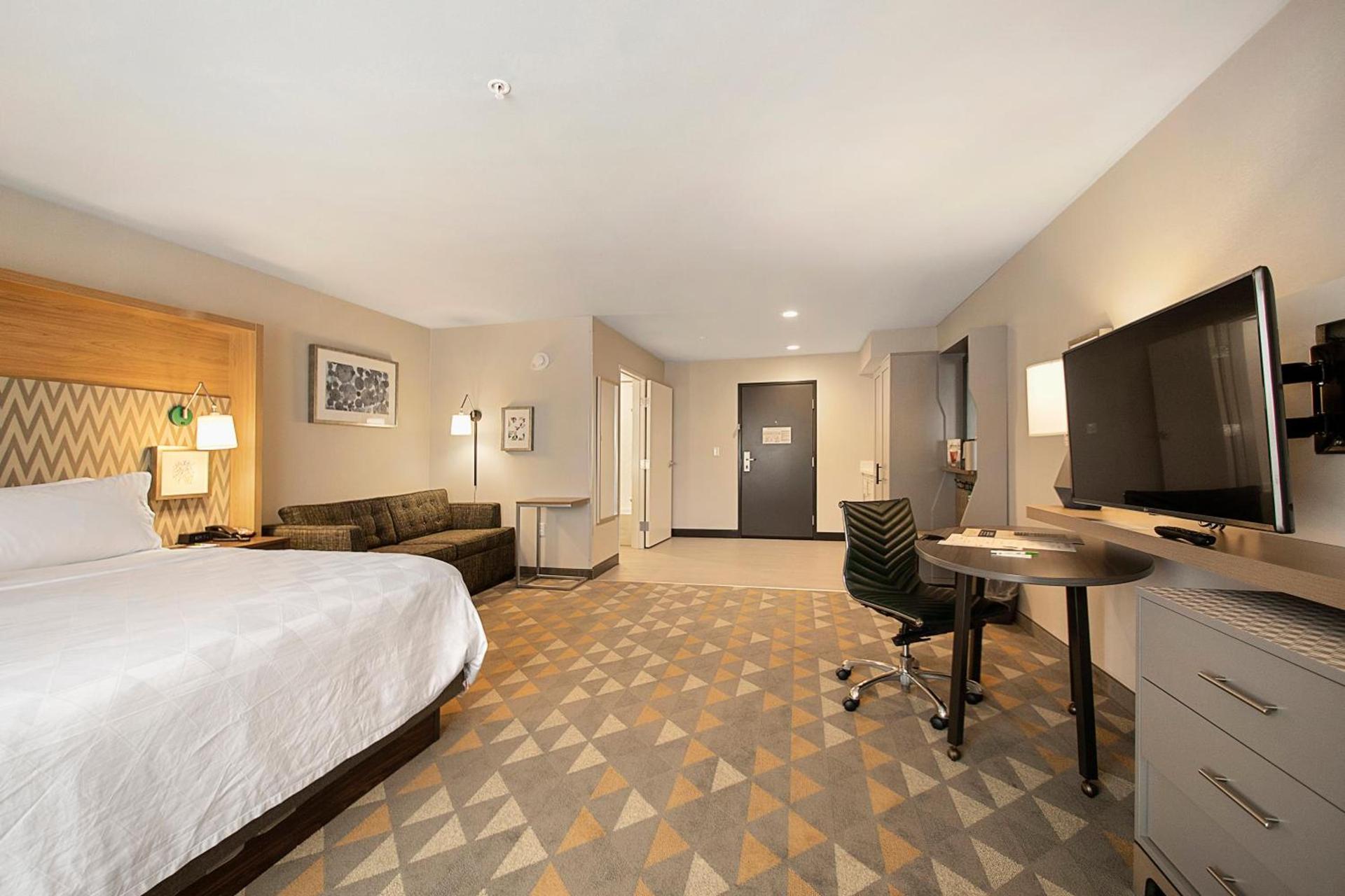 Holiday Inn & Suites Decatur-Forsyth by IHG photo 42