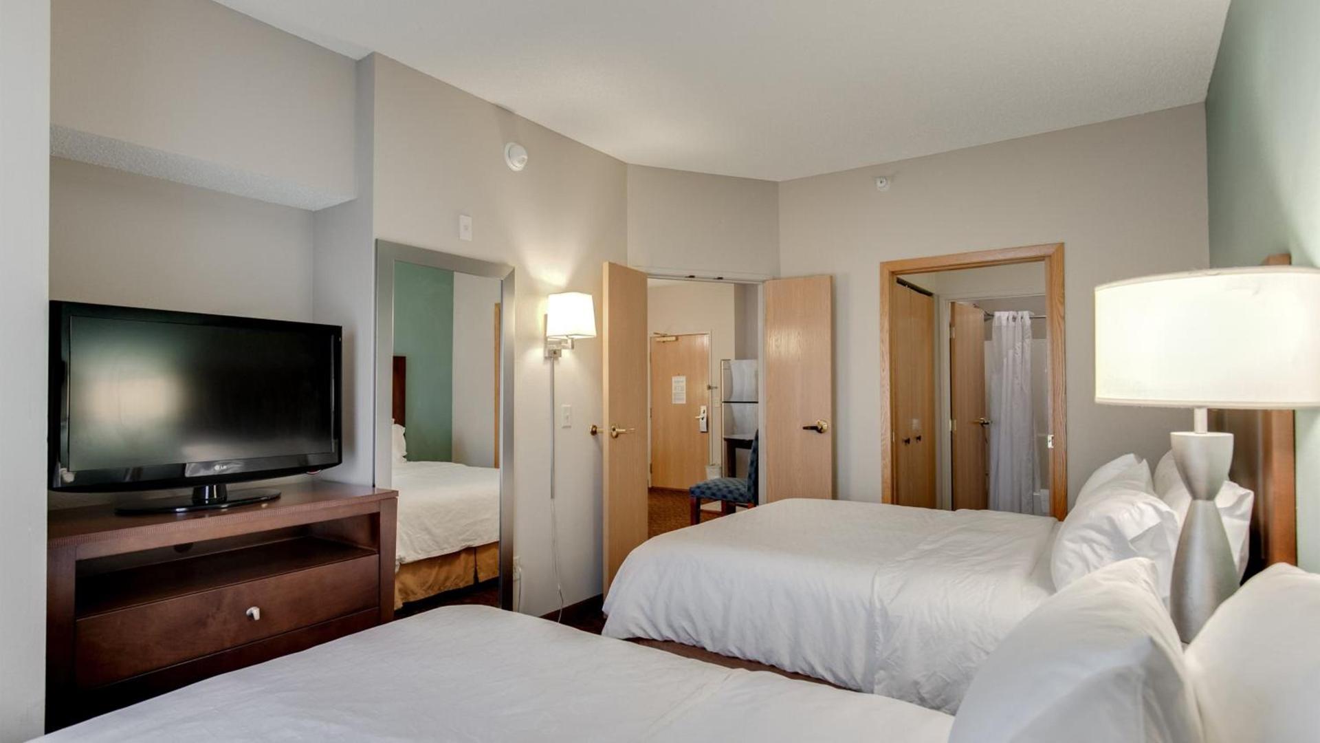 Holiday Inn Express and Suites St. Cloud by IHG photo 66