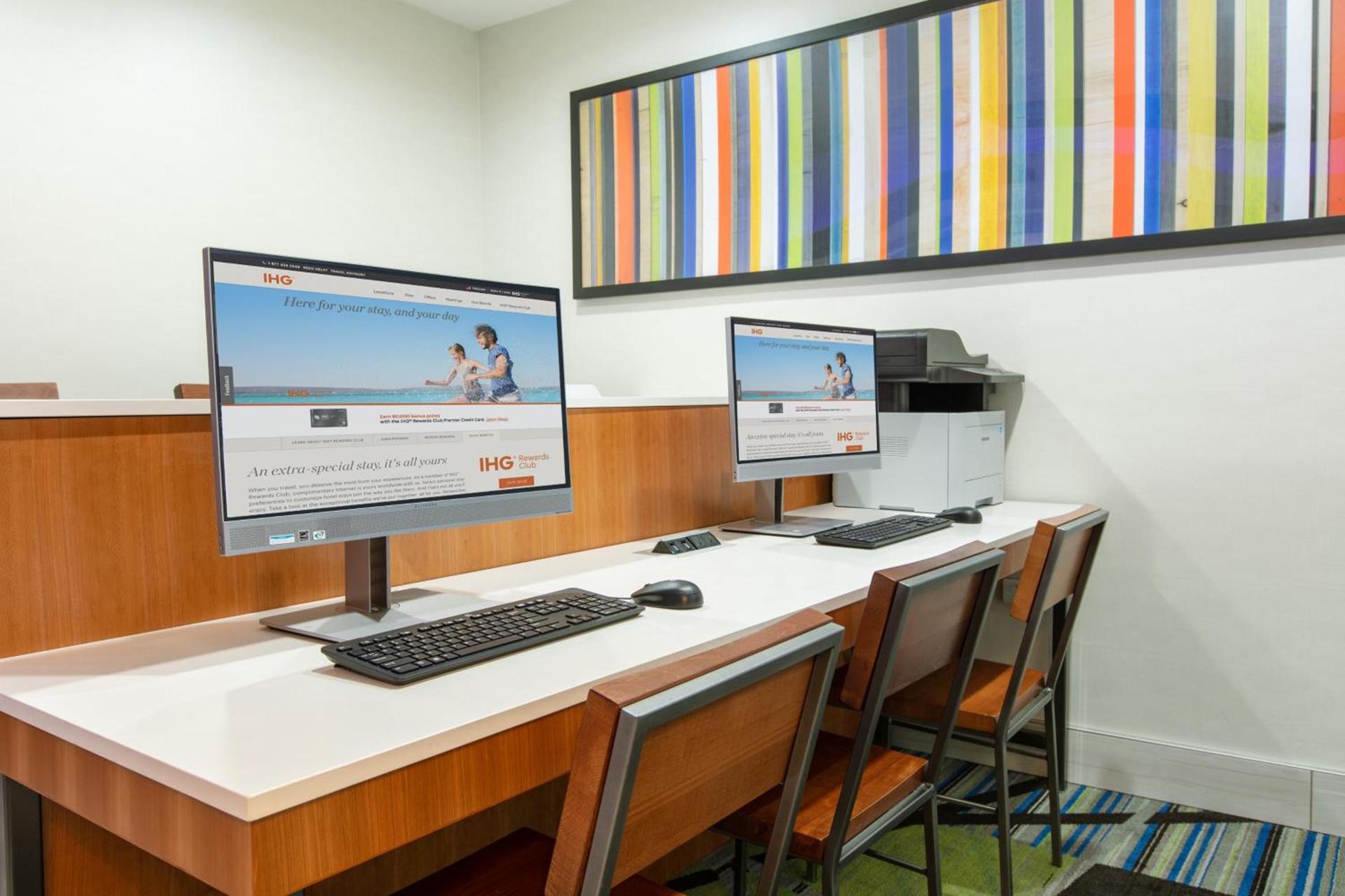 Holiday Inn Express Hotel & Suites Seaside Convention Center by IHG photo 18