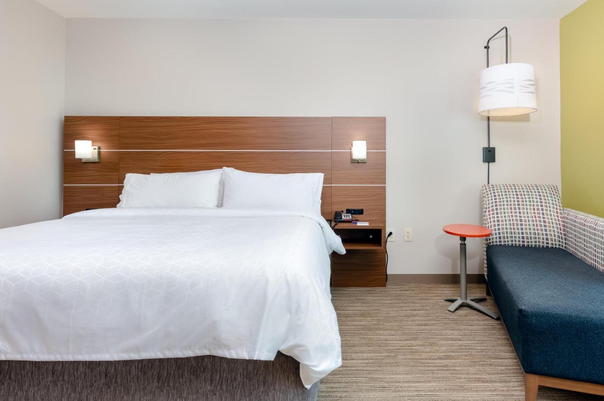 Holiday Inn Express Calhoun South by IHG photo 8