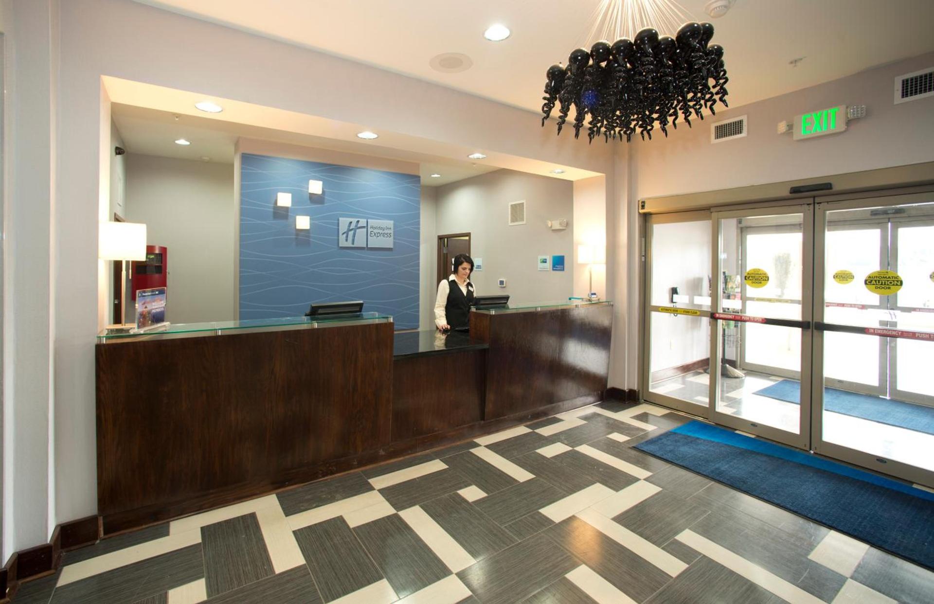 Holiday Inn Express & Suites Morrilton by IHG photo 2