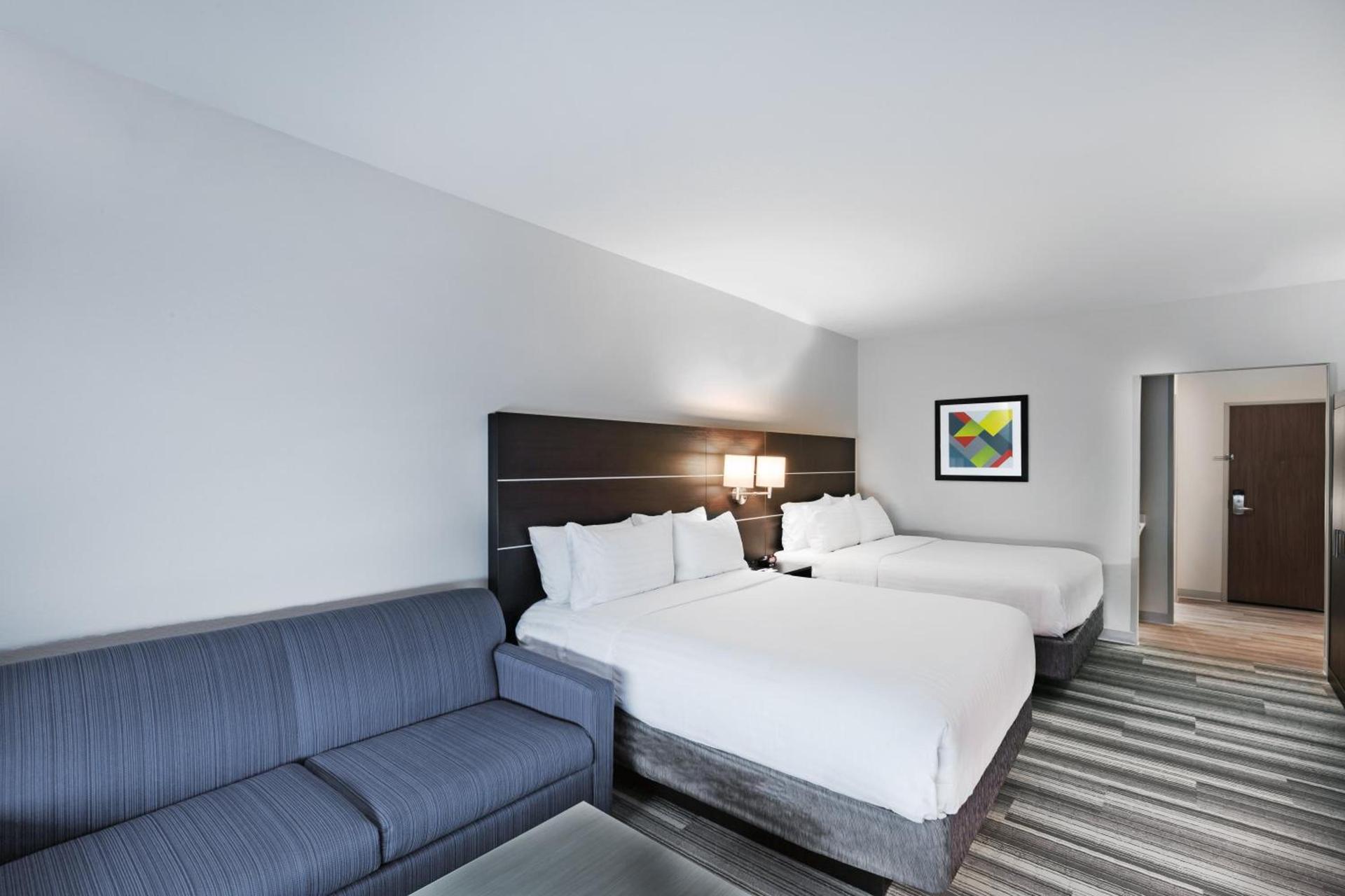 Holiday Inn Express & Suites - Coffeyville by IHG photo 44