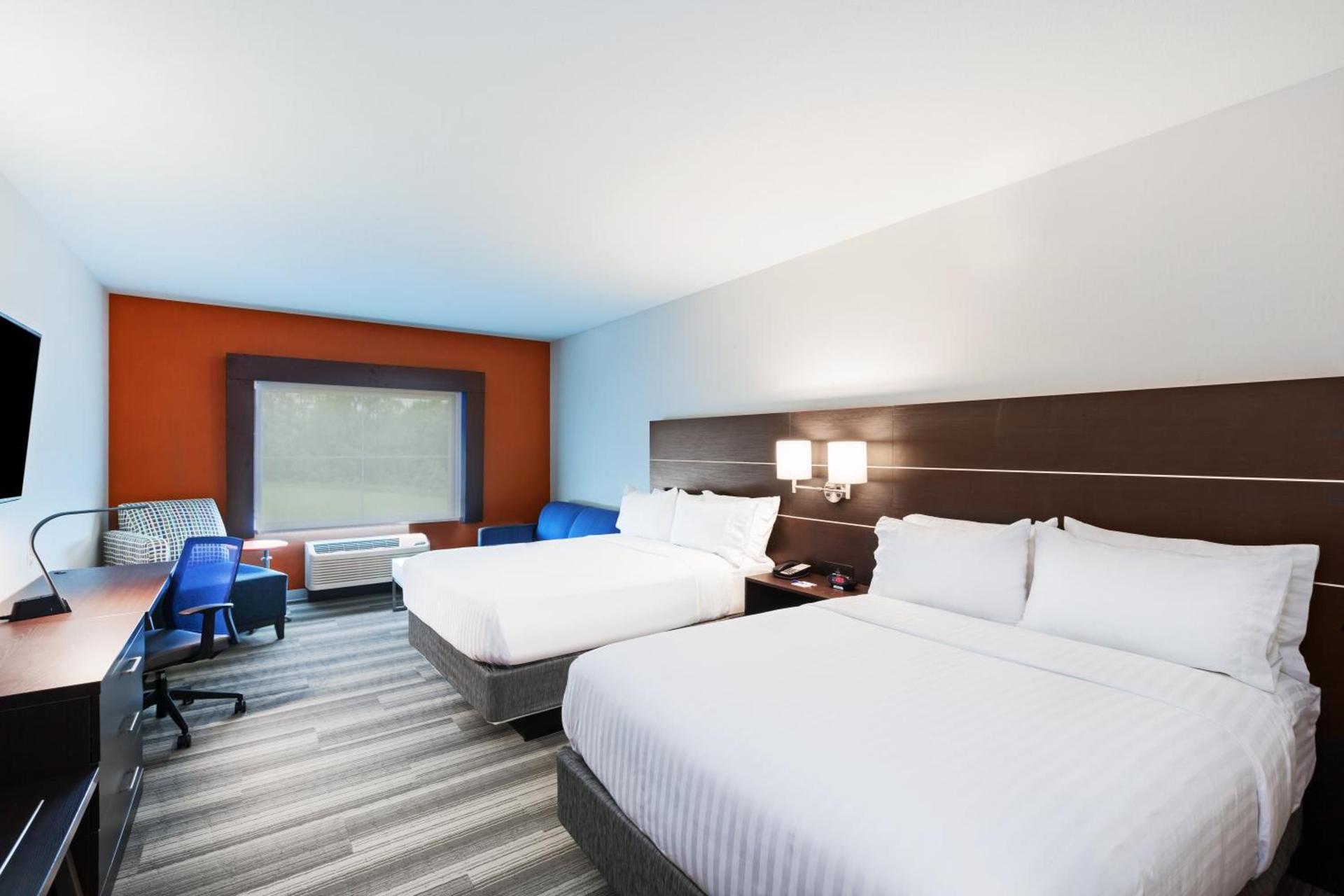 Holiday Inn Express & Suites - Coffeyville by IHG photo 41