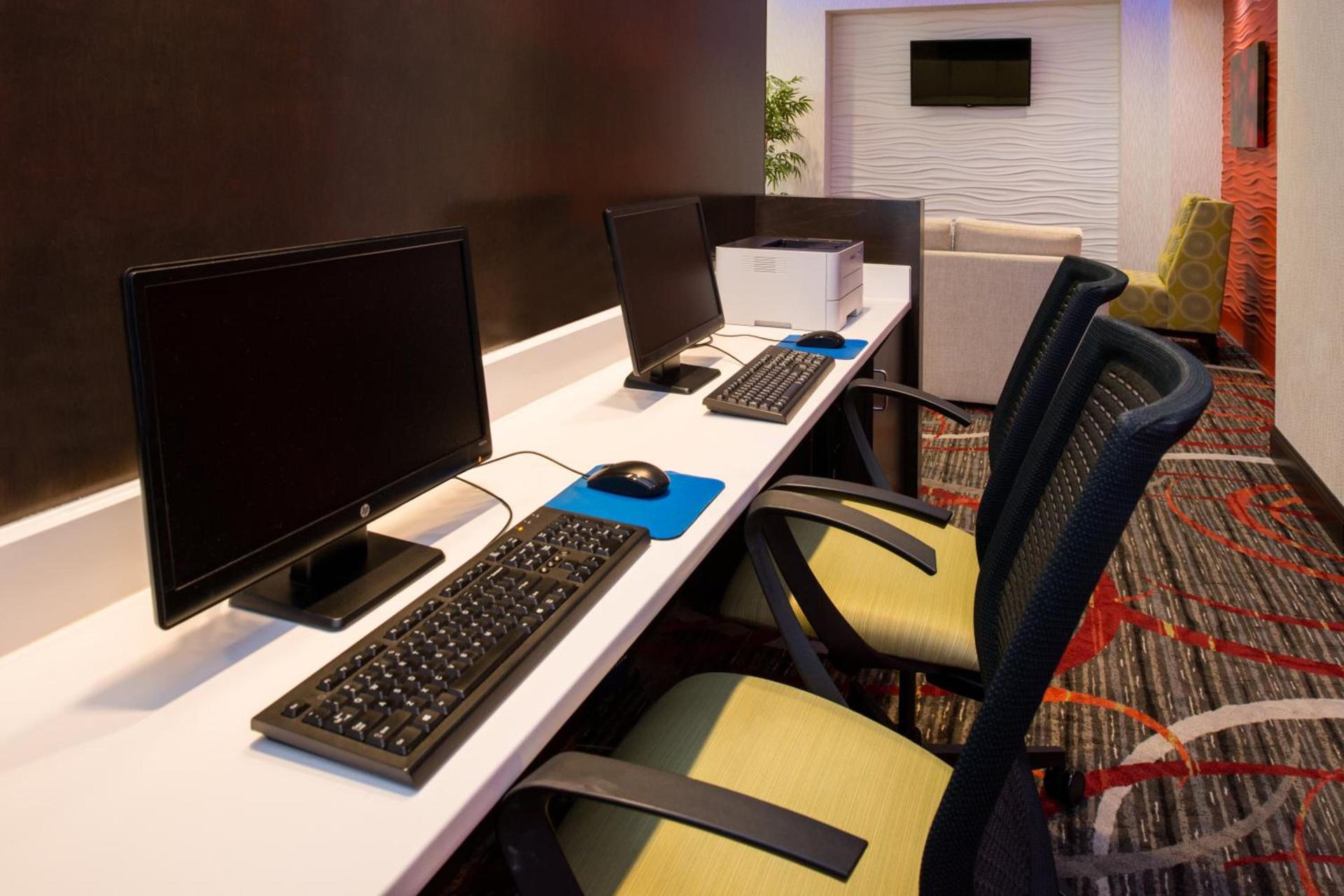 Holiday Inn Express & Suites Monroe by IHG photo 11