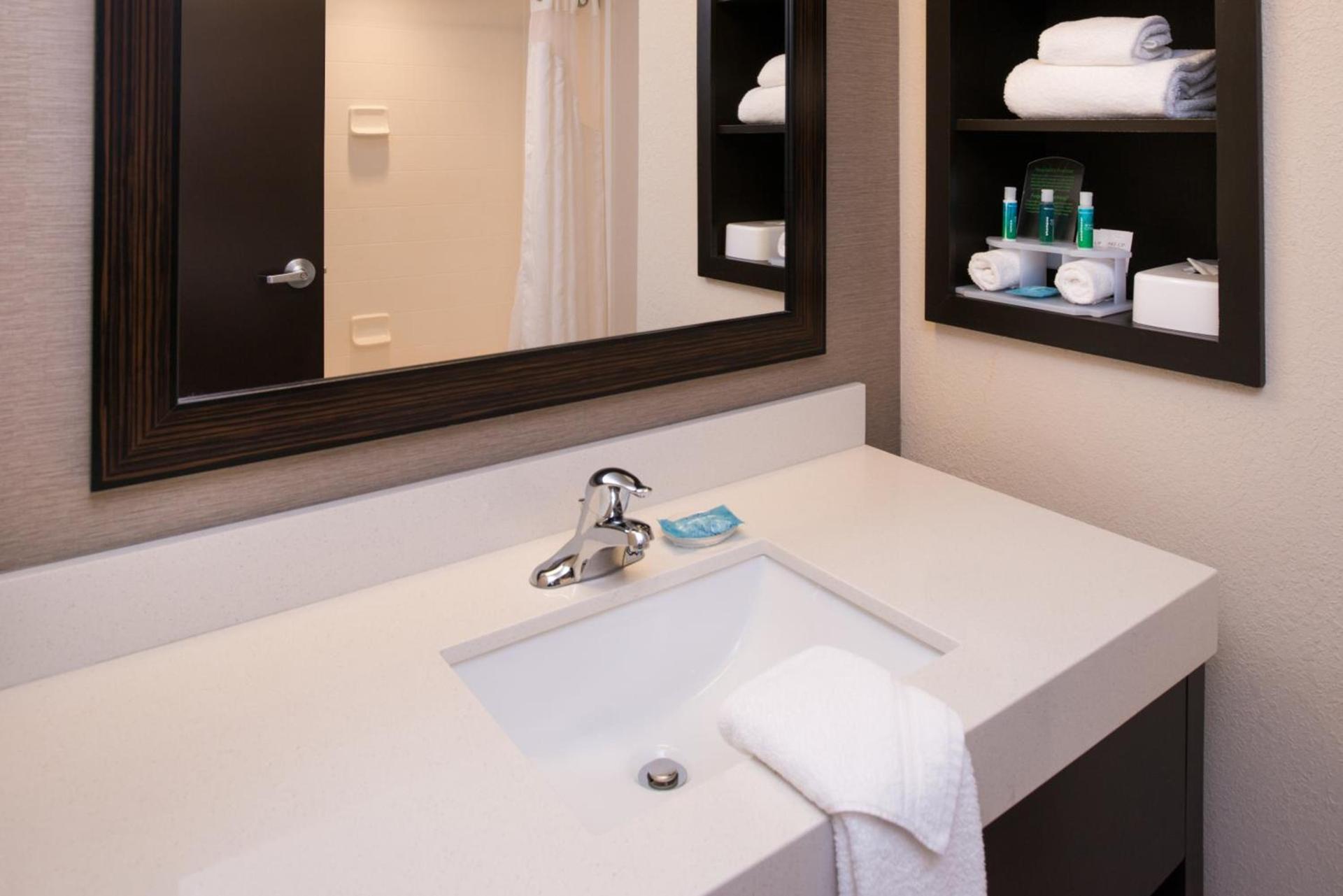 Holiday Inn Express & Suites Monroe by IHG photo 50