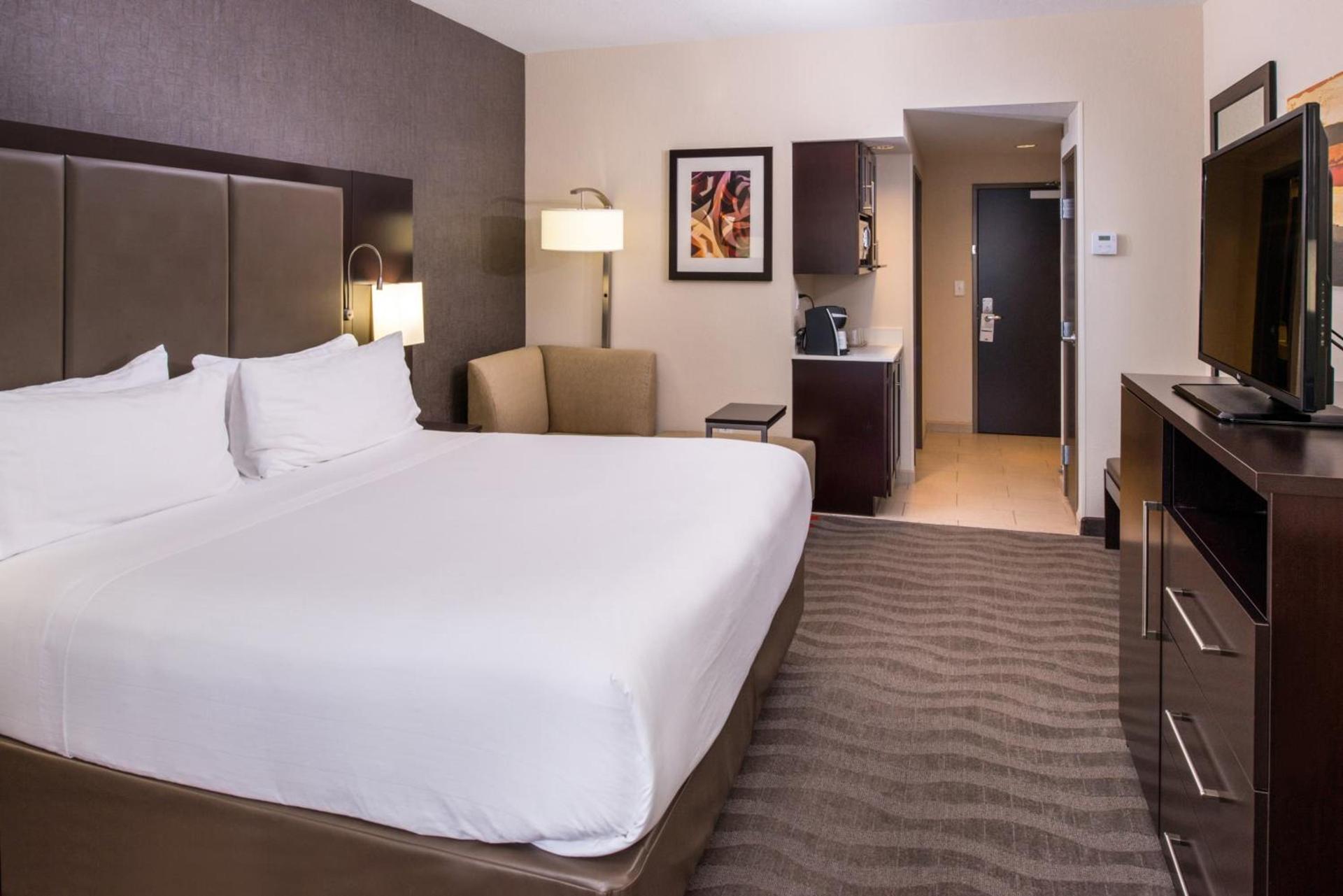 Holiday Inn Express & Suites Monroe by IHG photo 23