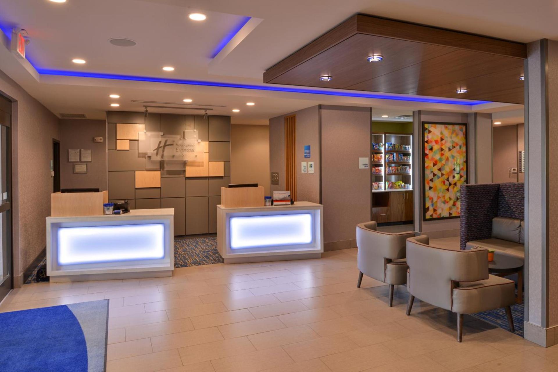 Holiday Inn Express and Suites Bryant - Benton Area by IHG photo 10