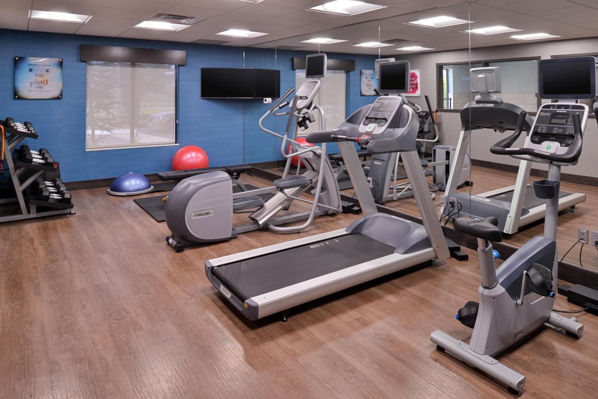 Holiday Inn Express and Suites Bryant - Benton Area by IHG photo 38