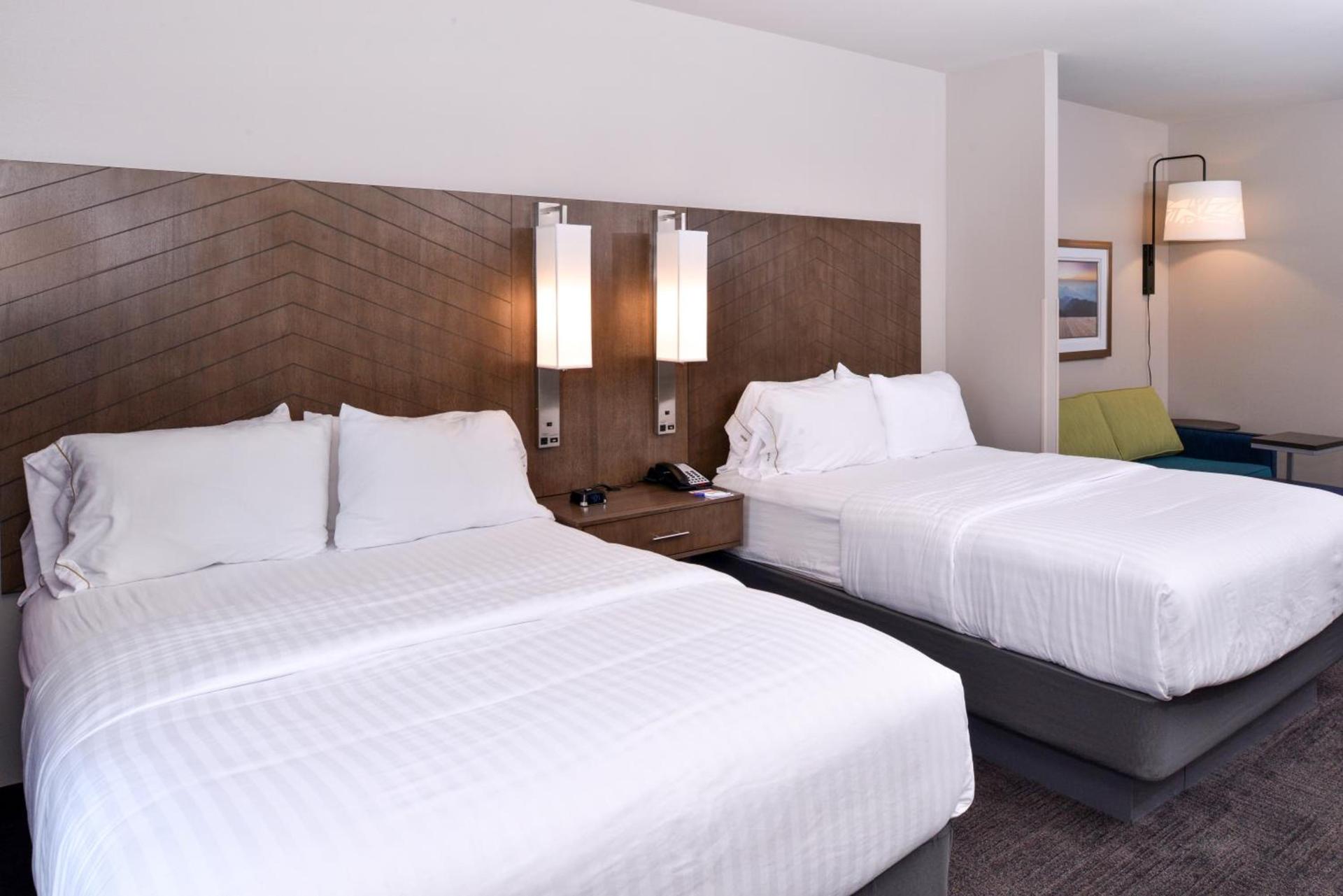 Holiday Inn Express and Suites Bryant - Benton Area by IHG photo 58