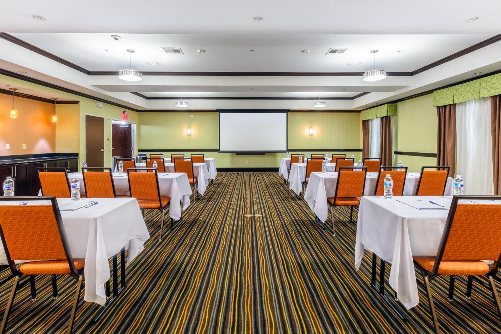 Holiday Inn Express Hotel & Suites Dallas West by IHG photo 45