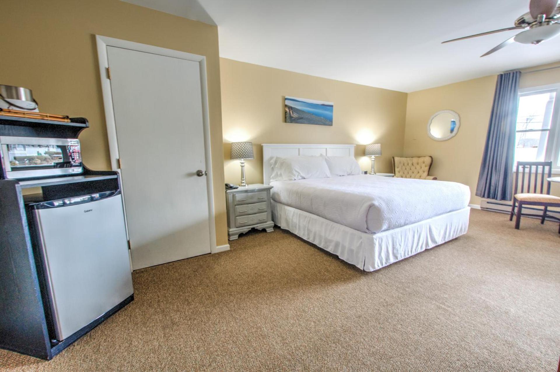 East Shore Lodging photo 37