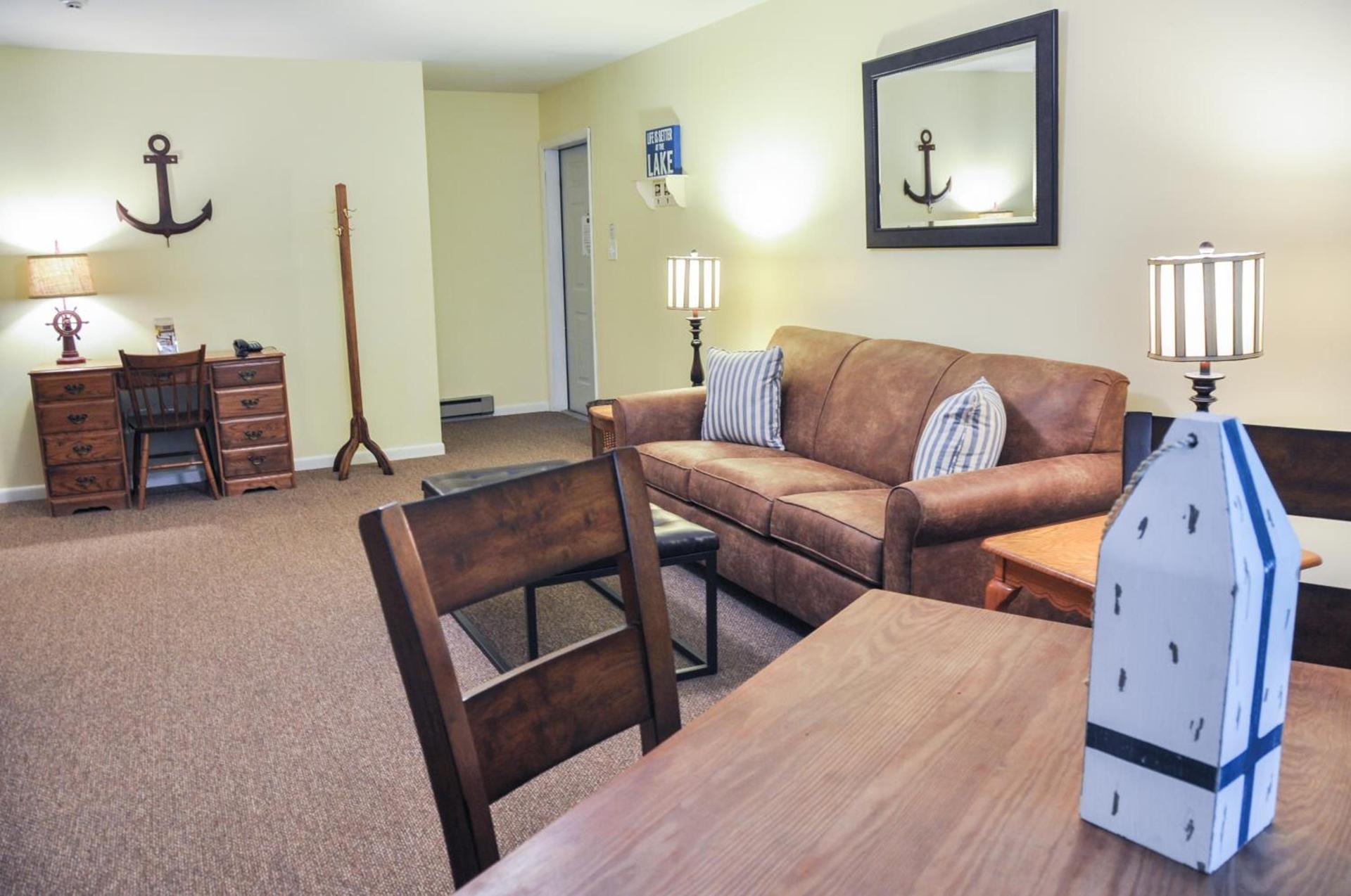 East Shore Lodging photo 35
