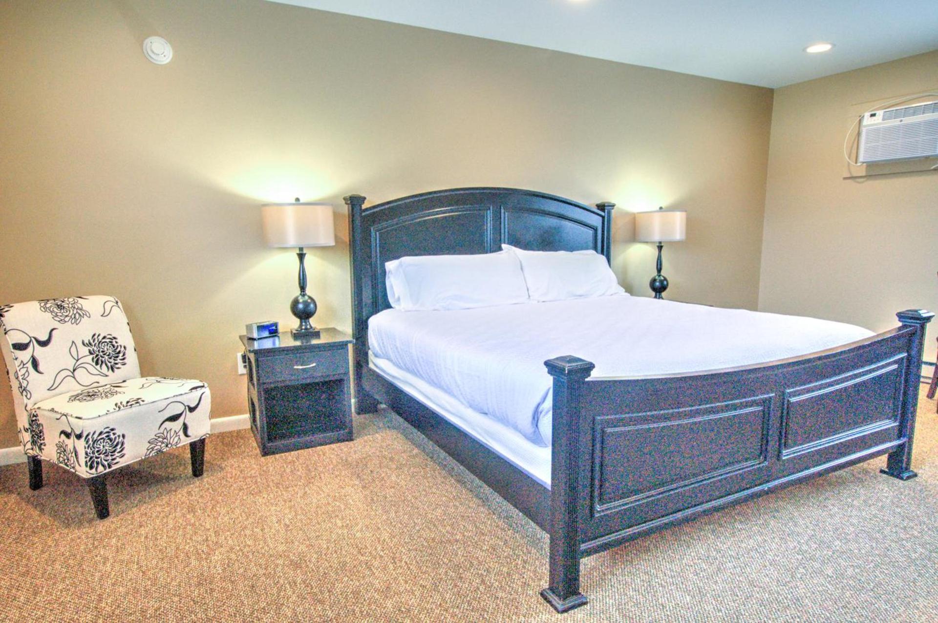 East Shore Lodging photo 64