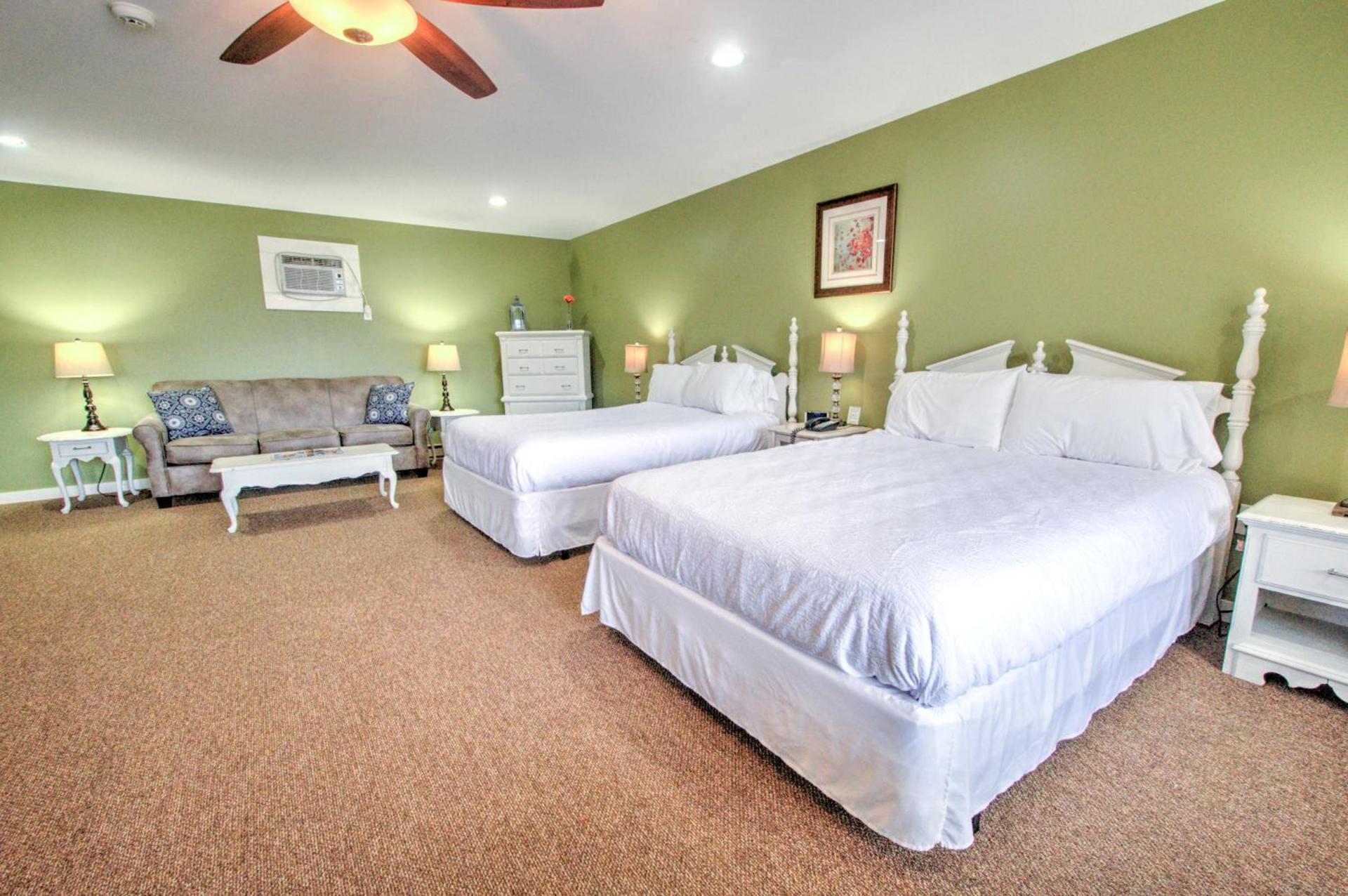 East Shore Lodging photo 30