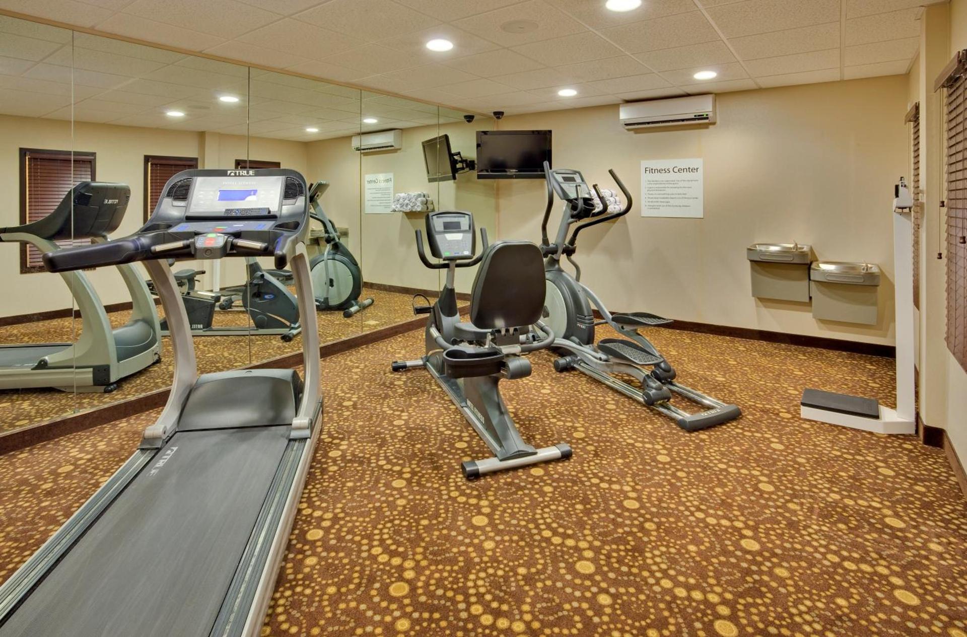 Holiday Inn Express Hotel & Suites Lebanon by IHG photo 13