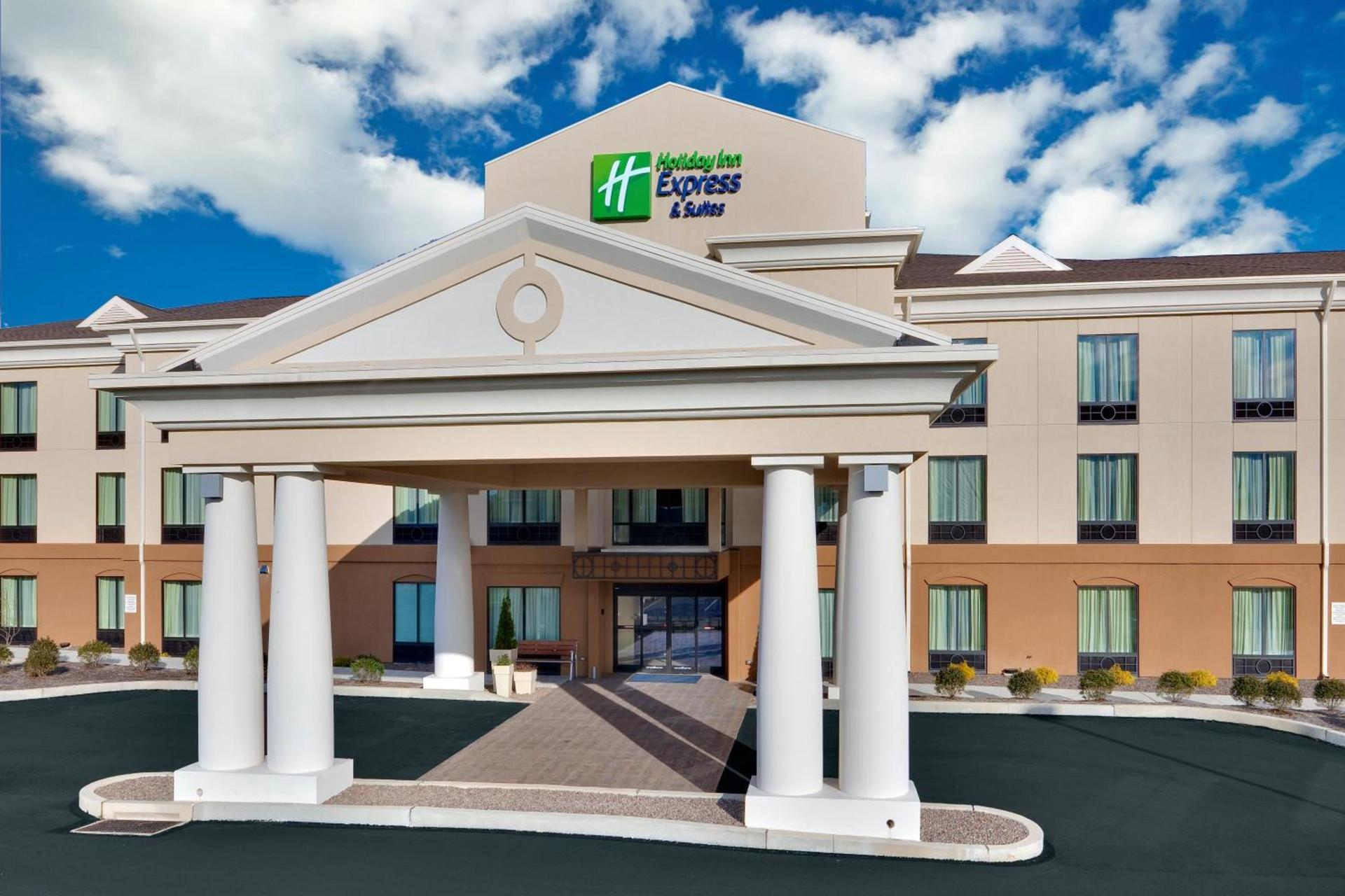 Holiday Inn Express Hotel & Suites Lebanon by IHG — hotel in Lebanon