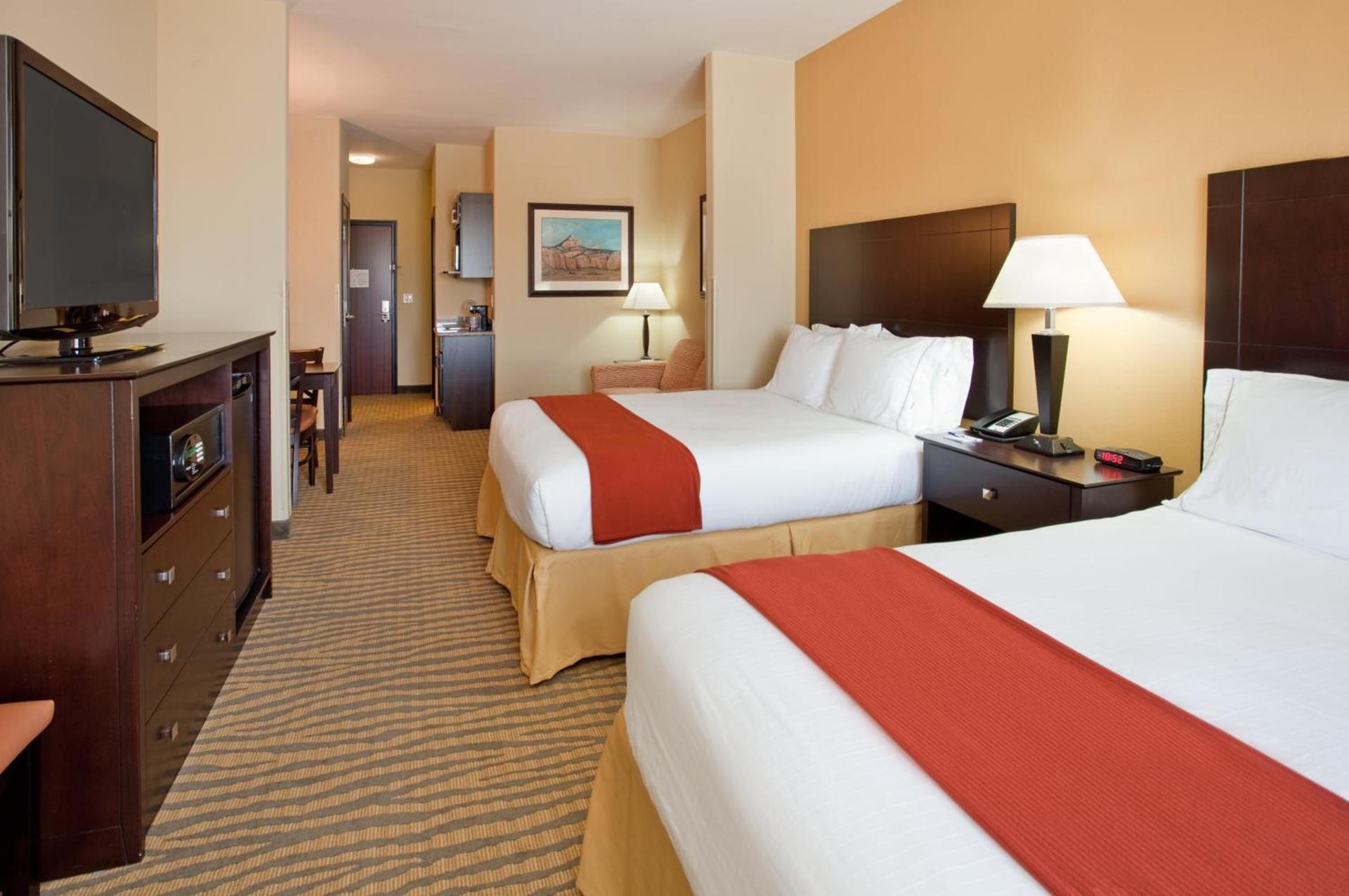Holiday Inn Express & Suites Gallup East by IHG photo 25